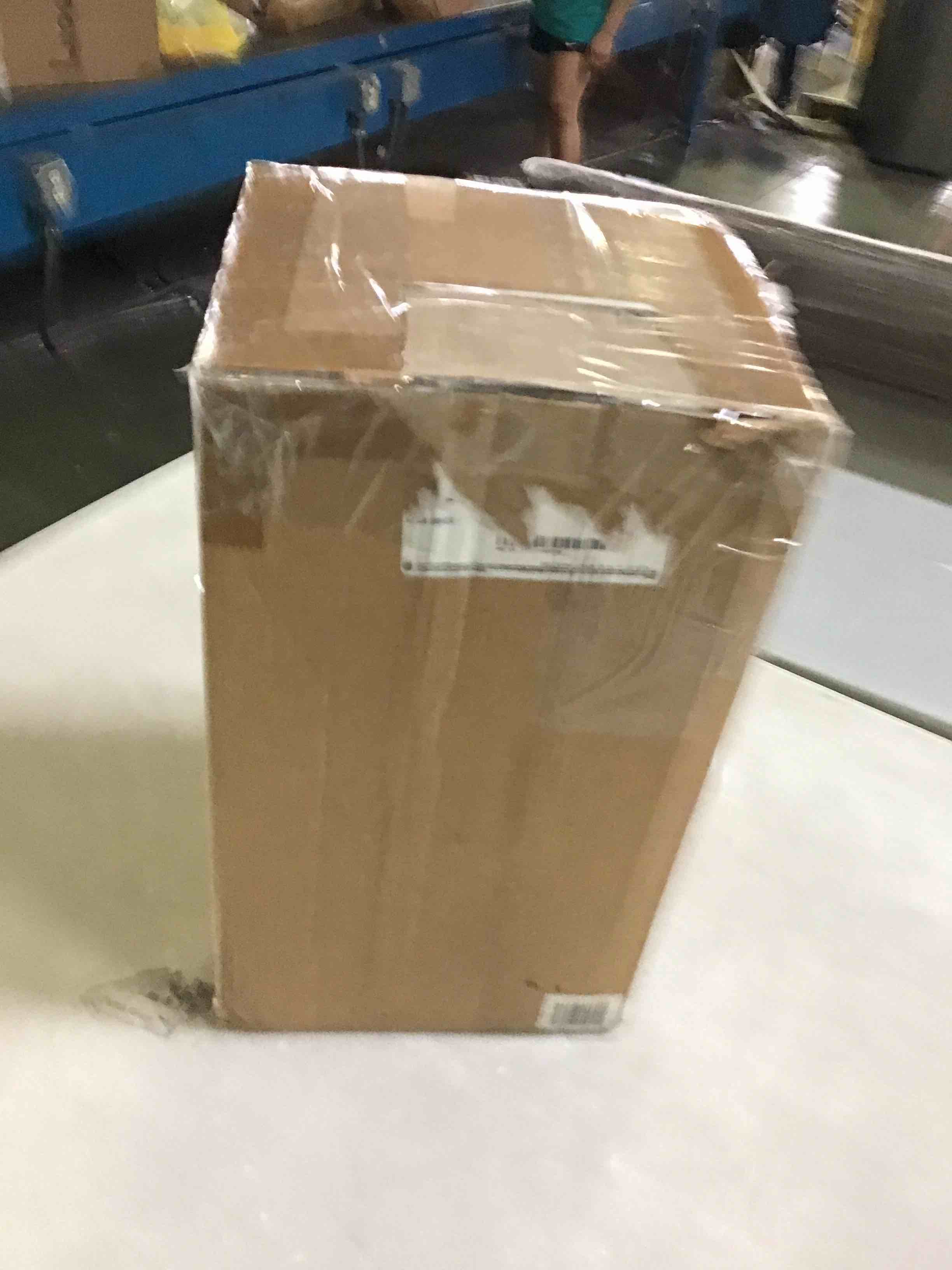 https://s3.amazonaws.com/lotting-images-prod/bidfta/RED5620937_1699548823806.jpeg
