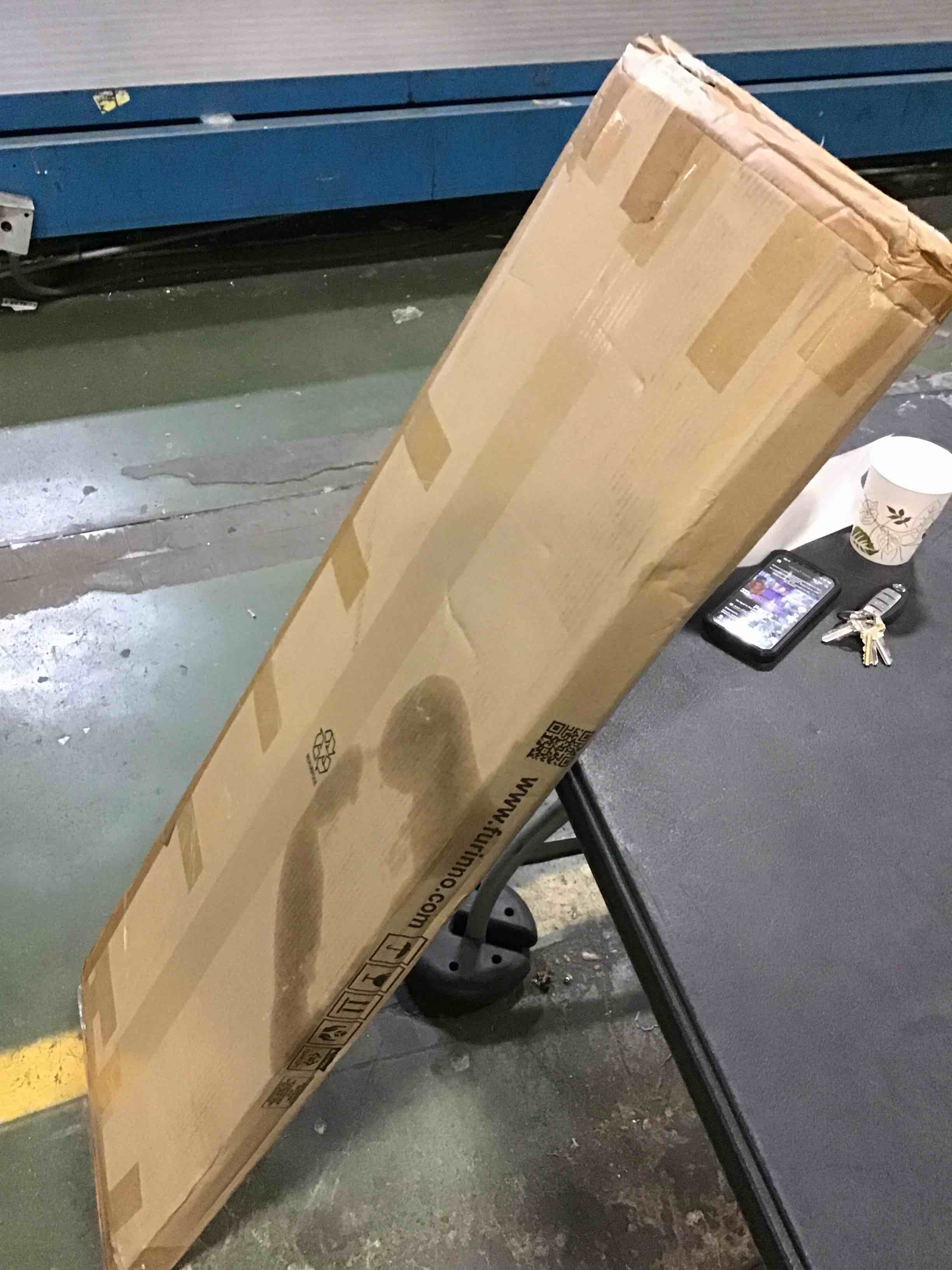 https://s3.amazonaws.com/lotting-images-prod/bidfta/RED5622619_1696507886762.jpeg