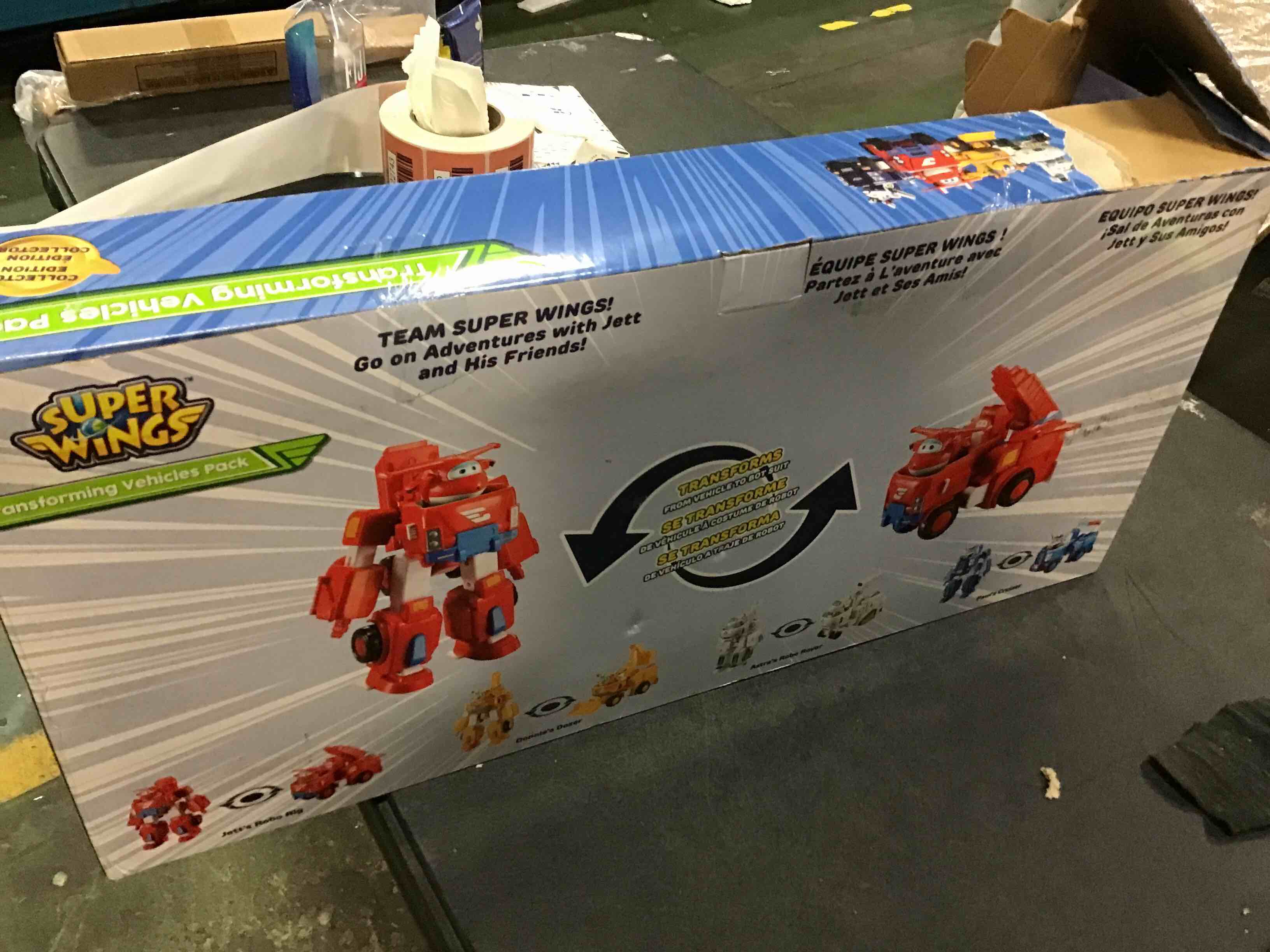 https://s3.amazonaws.com/lotting-images-prod/bidfta/RED5622737_1696528664105.jpeg