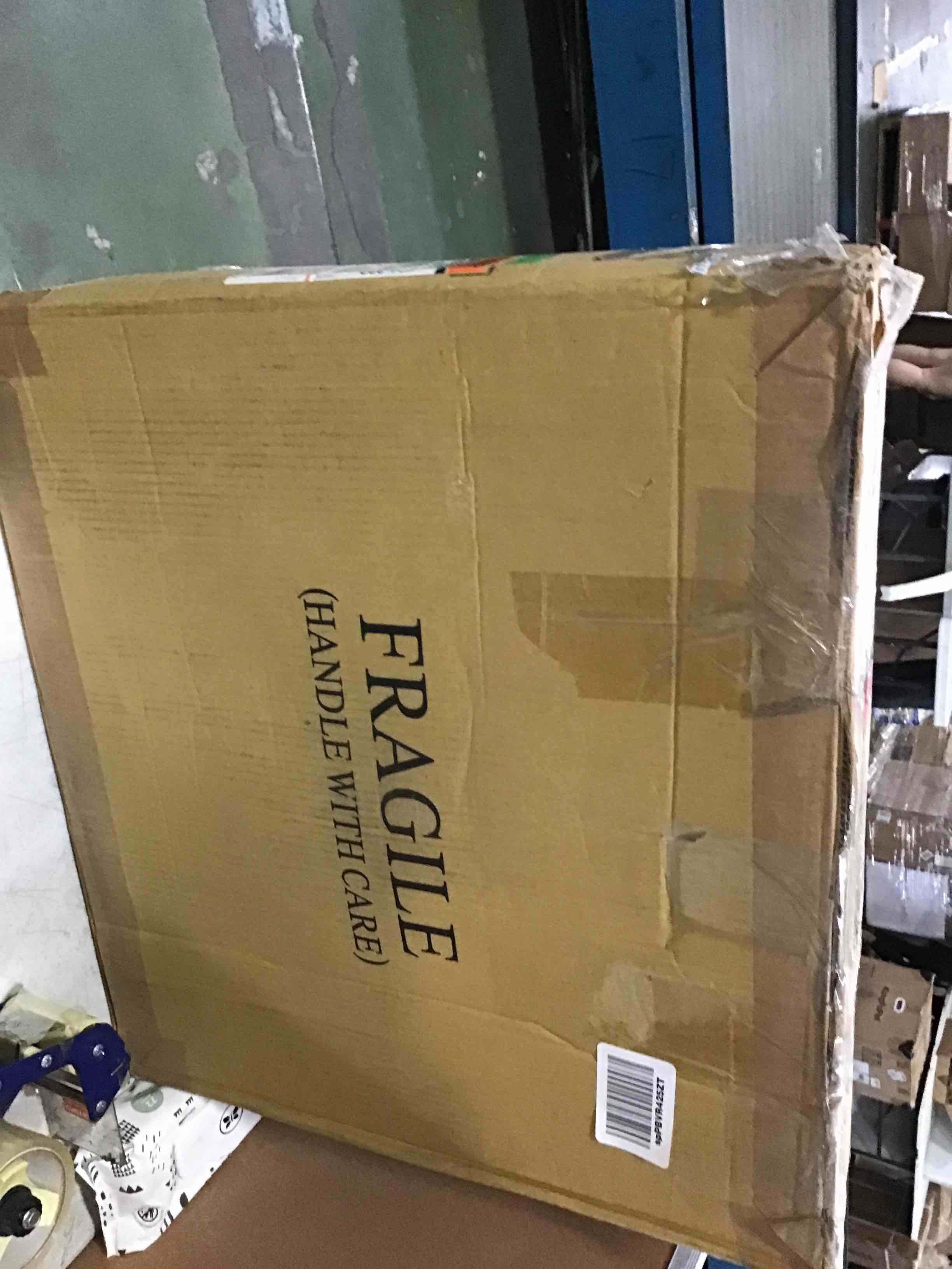 https://s3.amazonaws.com/lotting-images-prod/bidfta/RED5622806_1696597532508.jpeg