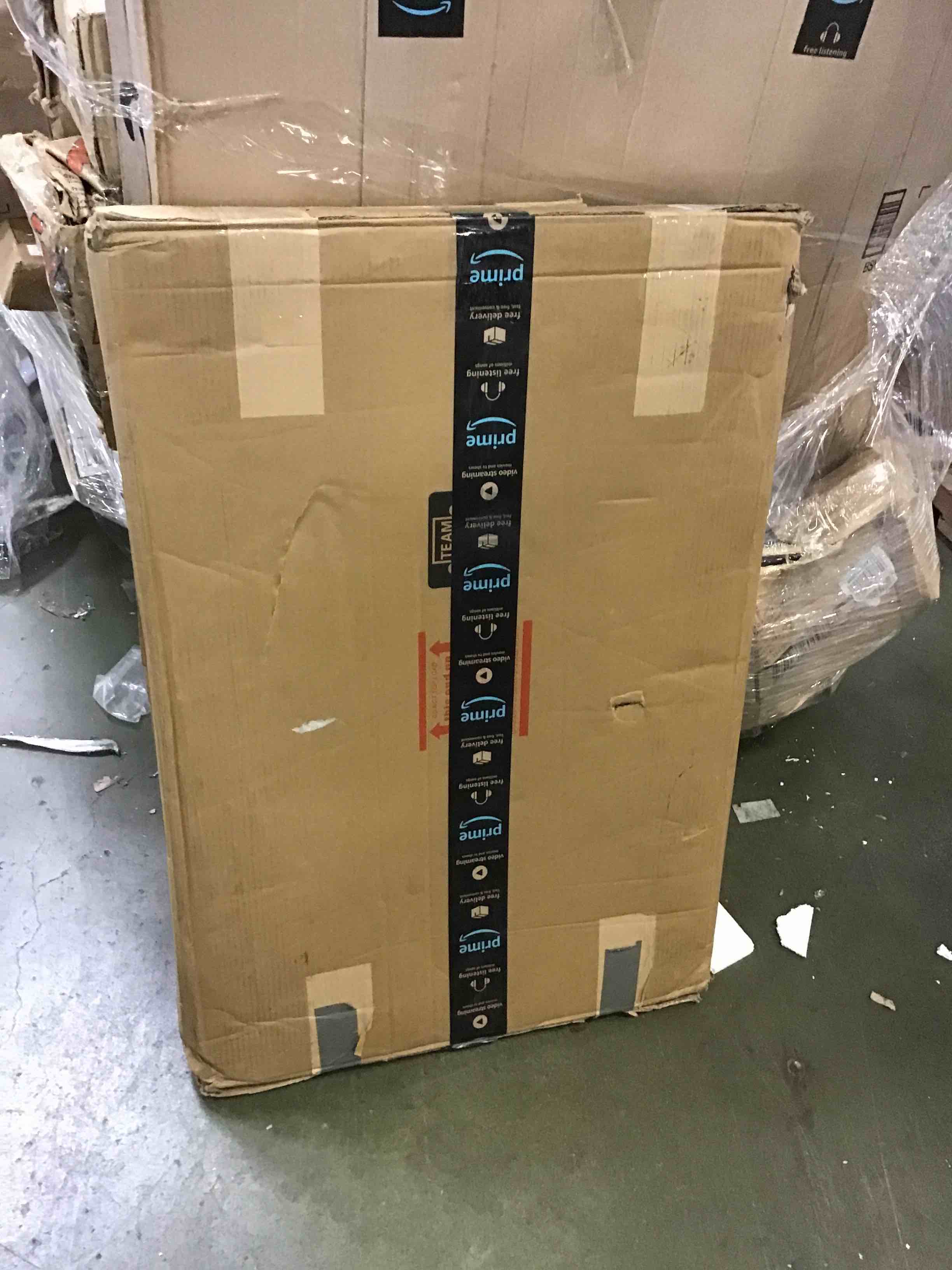 https://s3.amazonaws.com/lotting-images-prod/bidfta/RED5622906_1696617000088.jpeg
