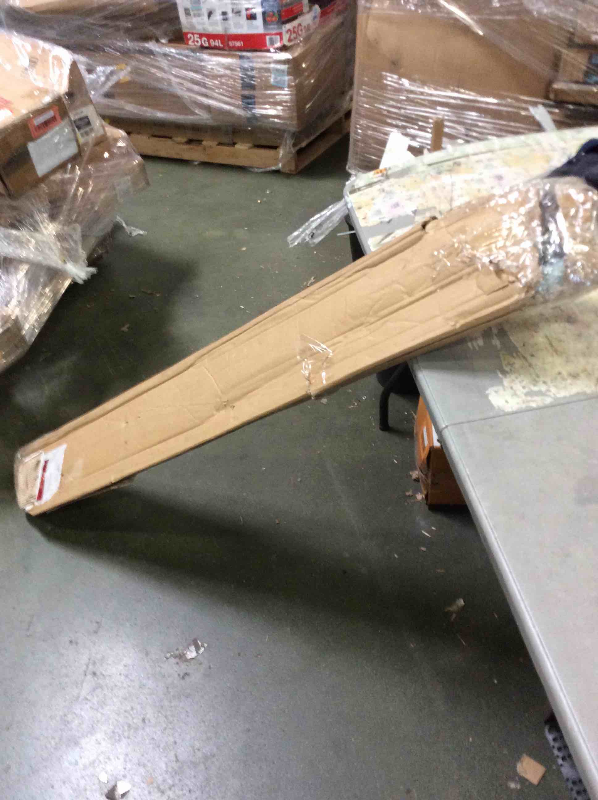 https://s3.amazonaws.com/lotting-images-prod/bidfta/RED5623031_1696869259116.jpeg