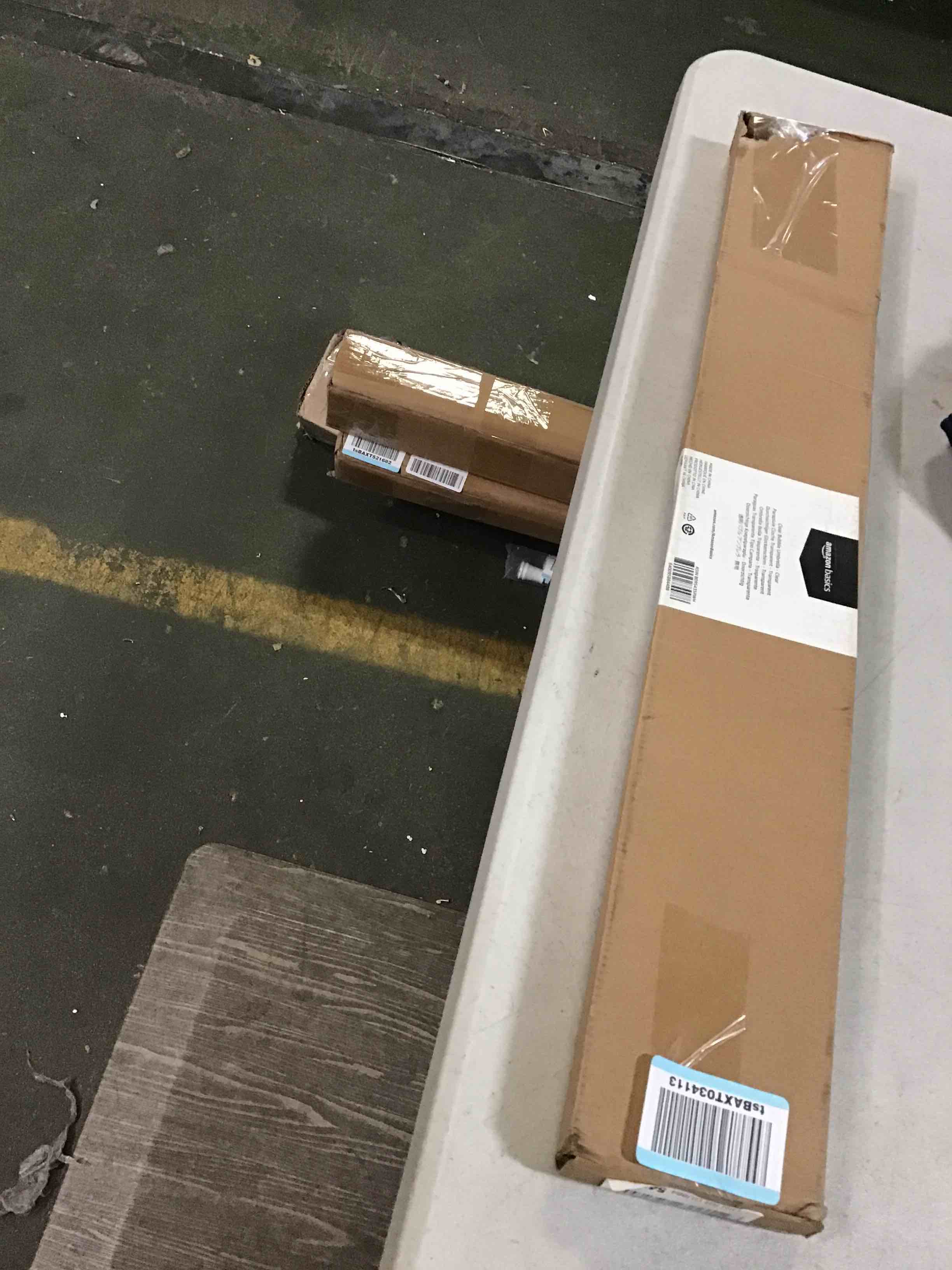 https://s3.amazonaws.com/lotting-images-prod/bidfta/RED5623518_1697131081828.jpeg