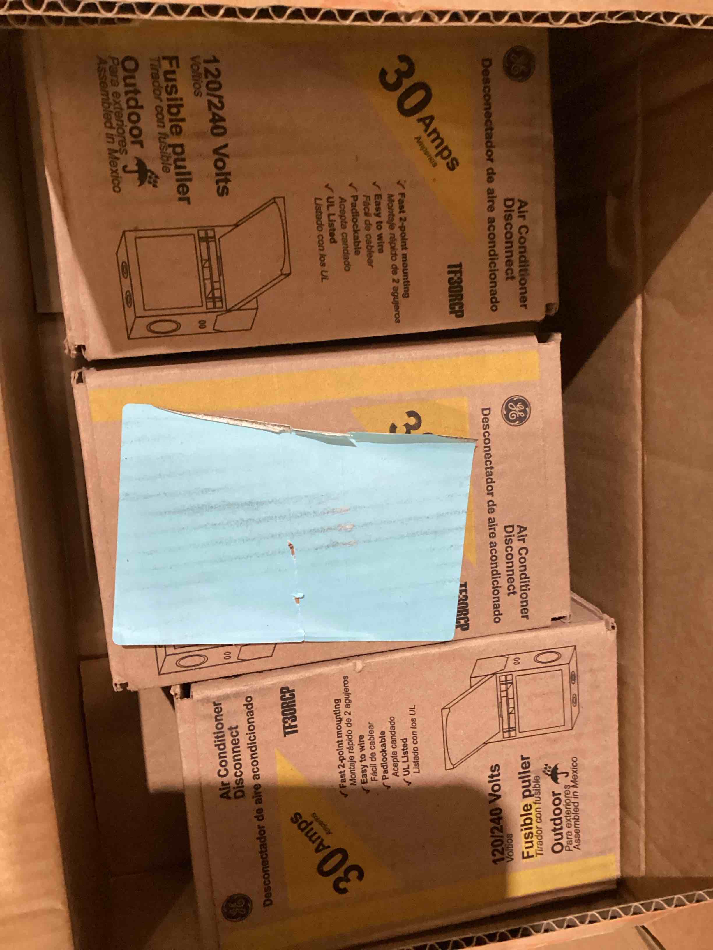https://s3.amazonaws.com/lotting-images-prod/bidfta/RED5624060_1704310843029.jpeg