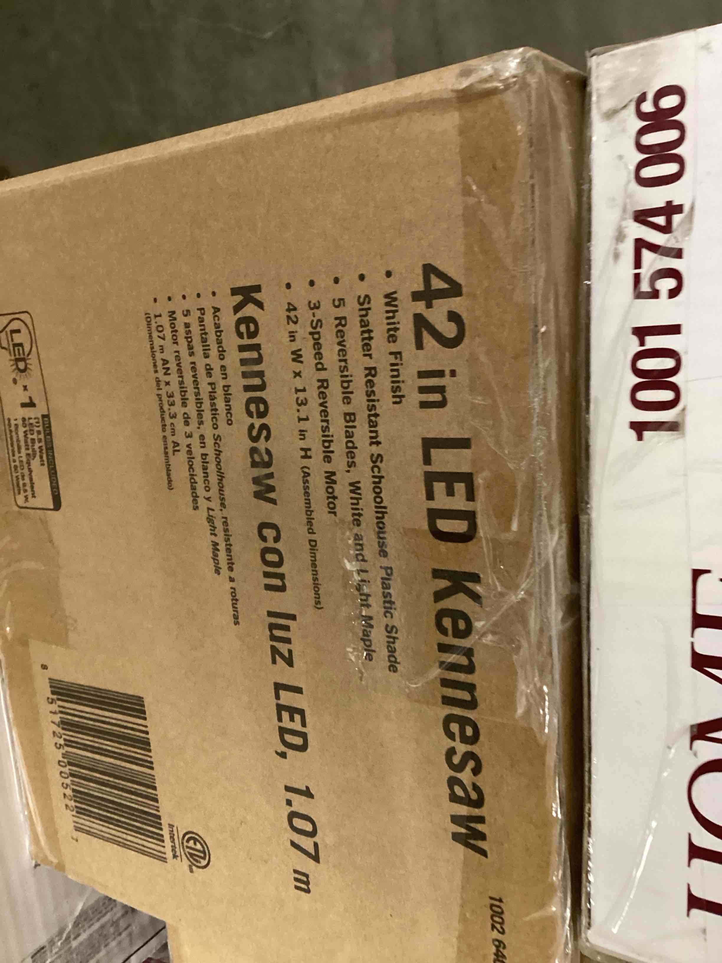 https://s3.amazonaws.com/lotting-images-prod/bidfta/RED5624538_1706033309754.jpeg