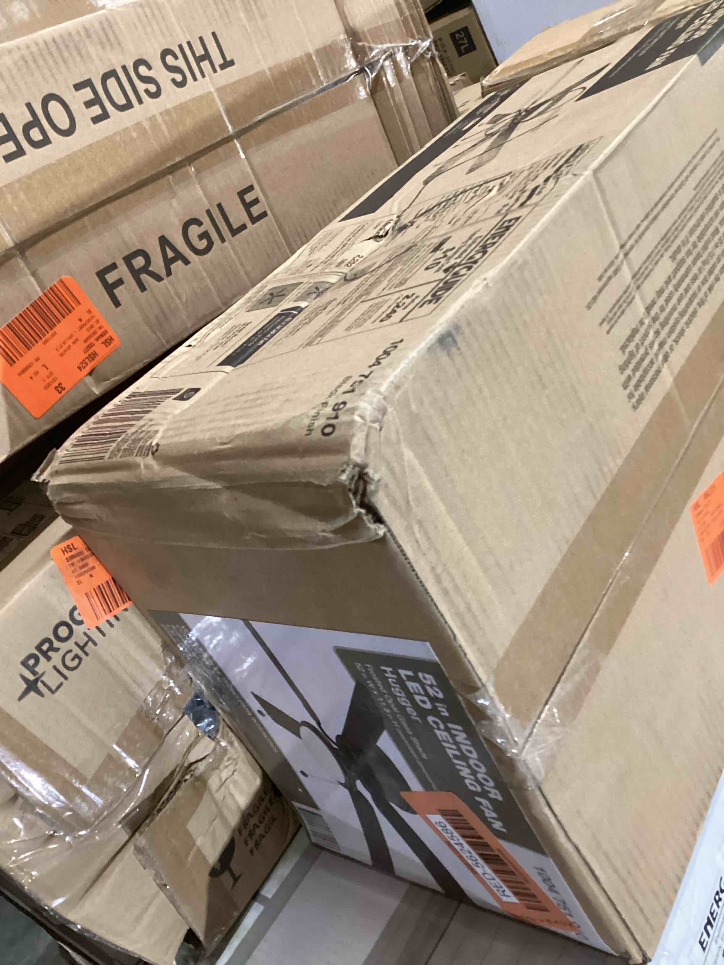 https://s3.amazonaws.com/lotting-images-prod/bidfta/RED5624586_1706026548201.jpeg