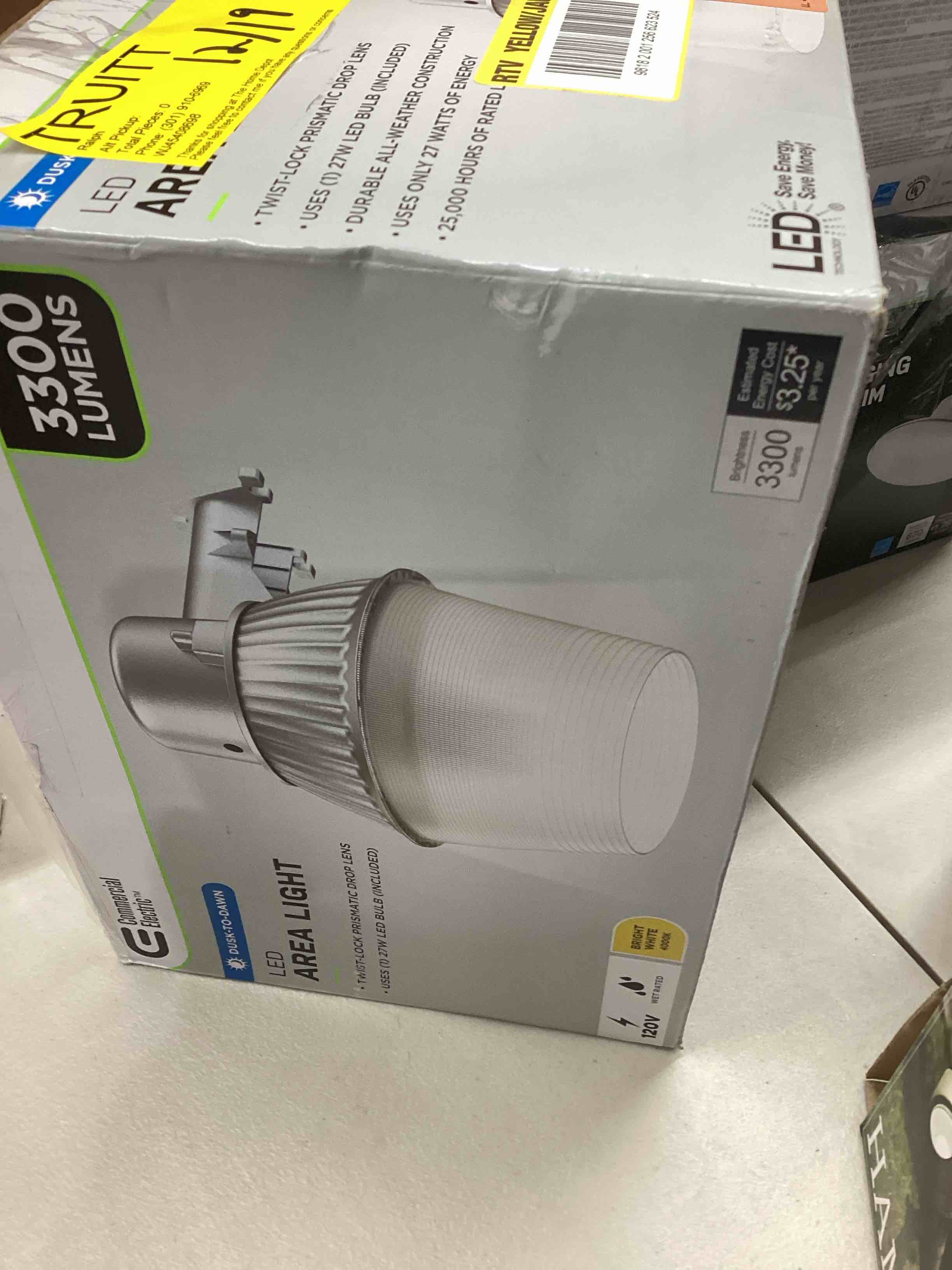 https://s3.amazonaws.com/lotting-images-prod/bidfta/RED5625002_1706534523495.jpeg