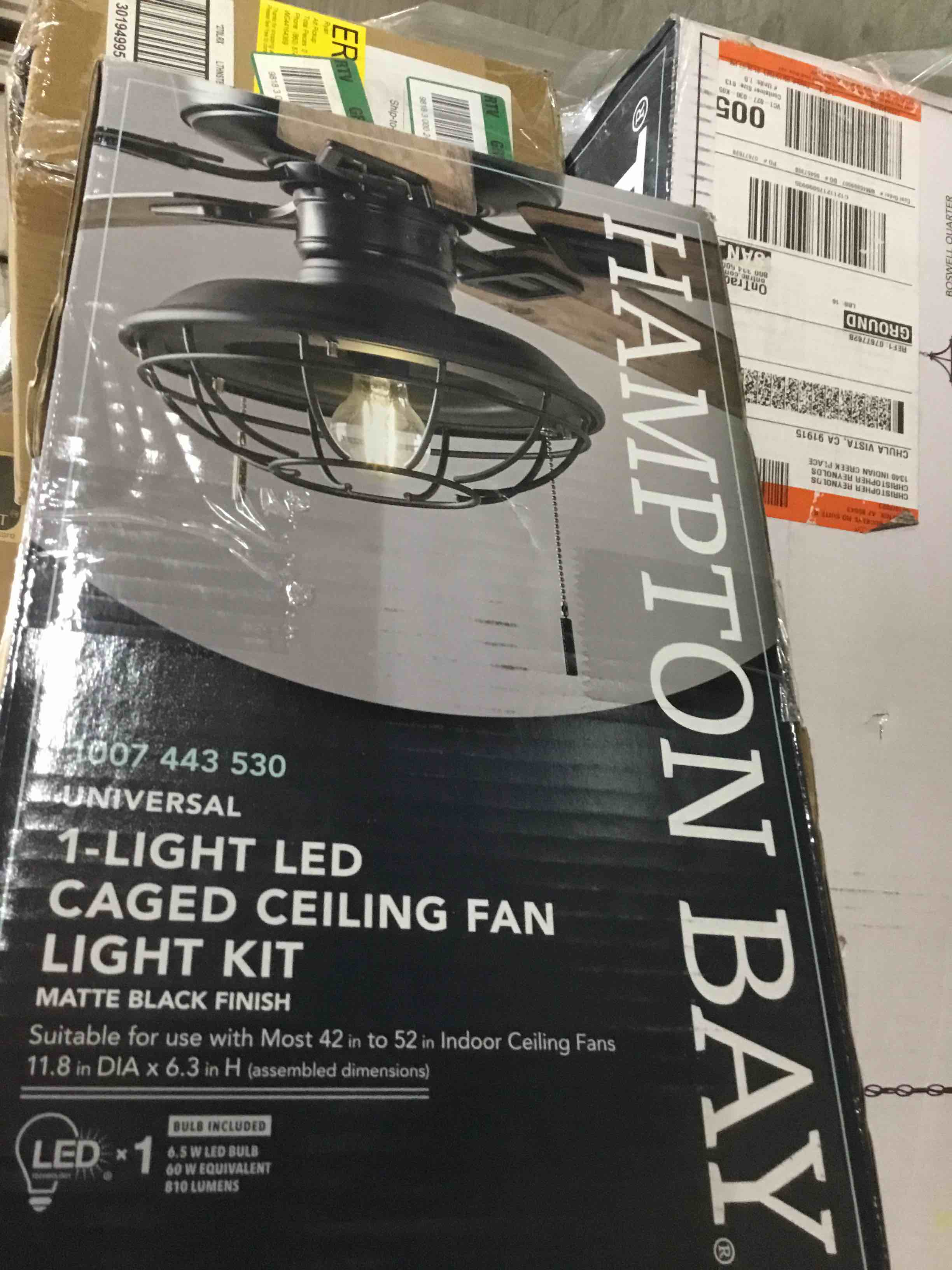 https://s3.amazonaws.com/lotting-images-prod/bidfta/RED5625763_1699647156804.jpeg