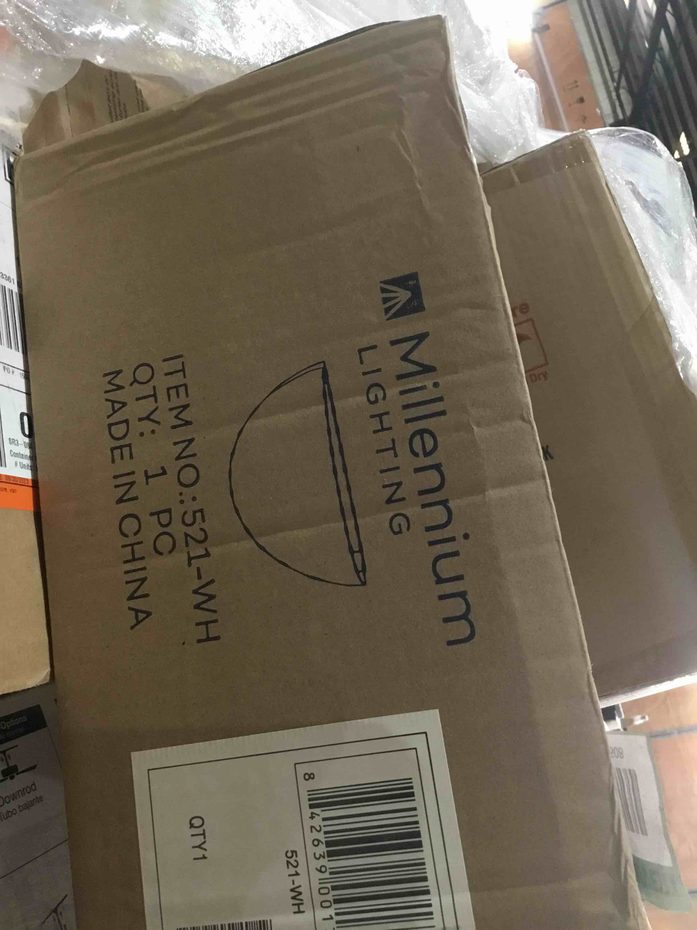 https://s3.amazonaws.com/lotting-images-prod/bidfta/RED5625765_1699647281636.jpeg