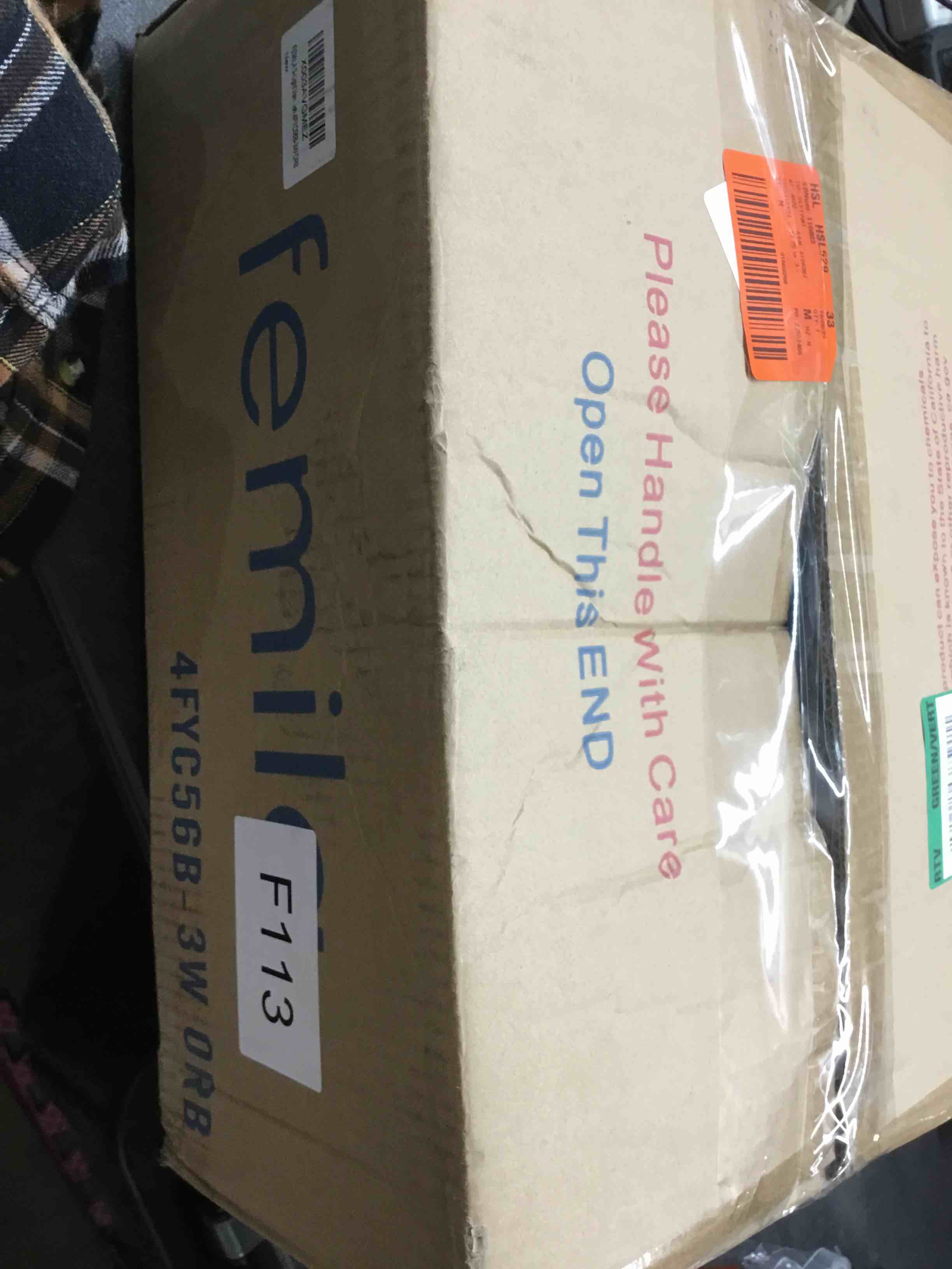 https://s3.amazonaws.com/lotting-images-prod/bidfta/RED5625862_1700073036449.jpeg