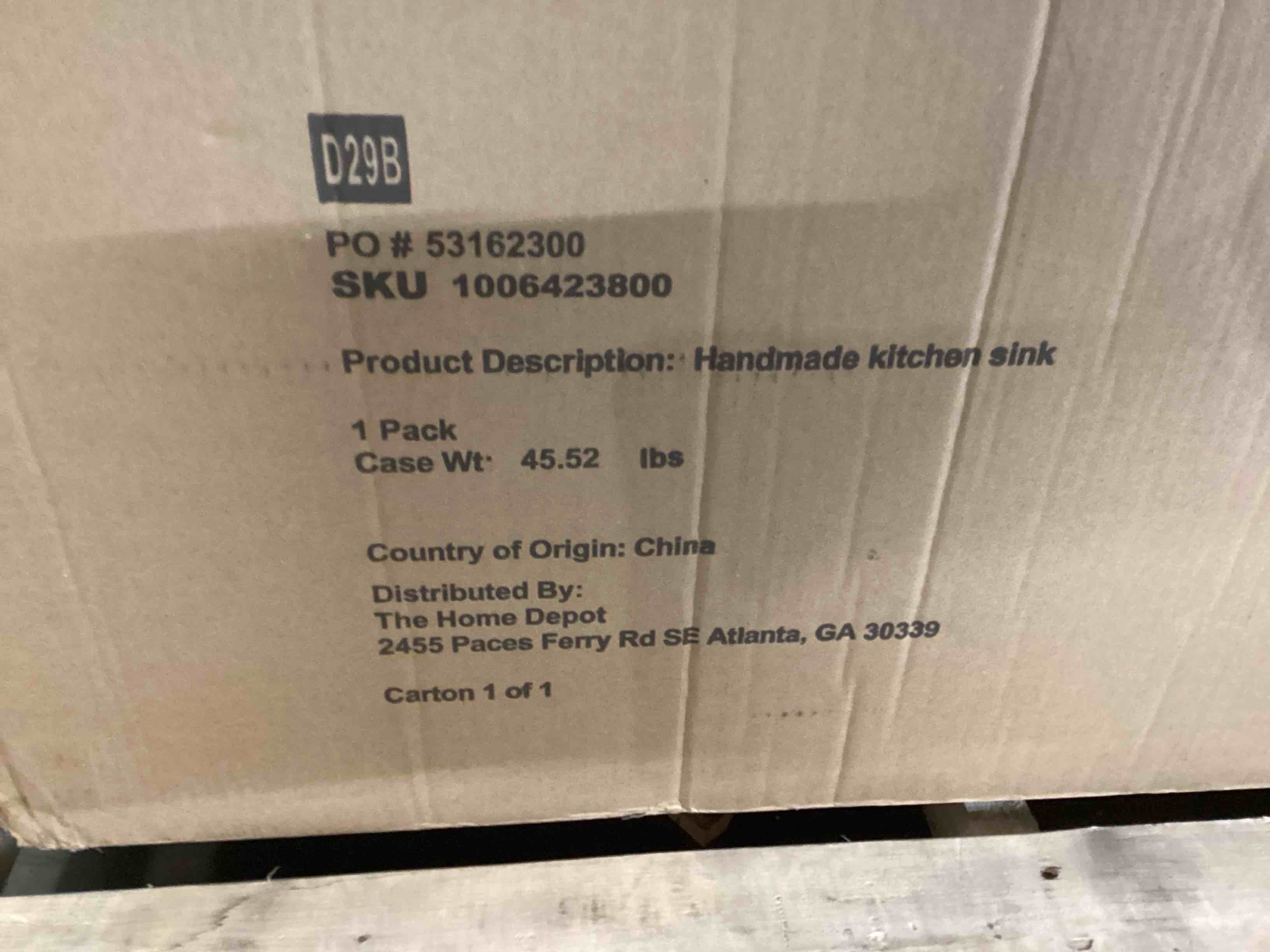 https://s3.amazonaws.com/lotting-images-prod/bidfta/RED5626409_1700842014713.jpeg