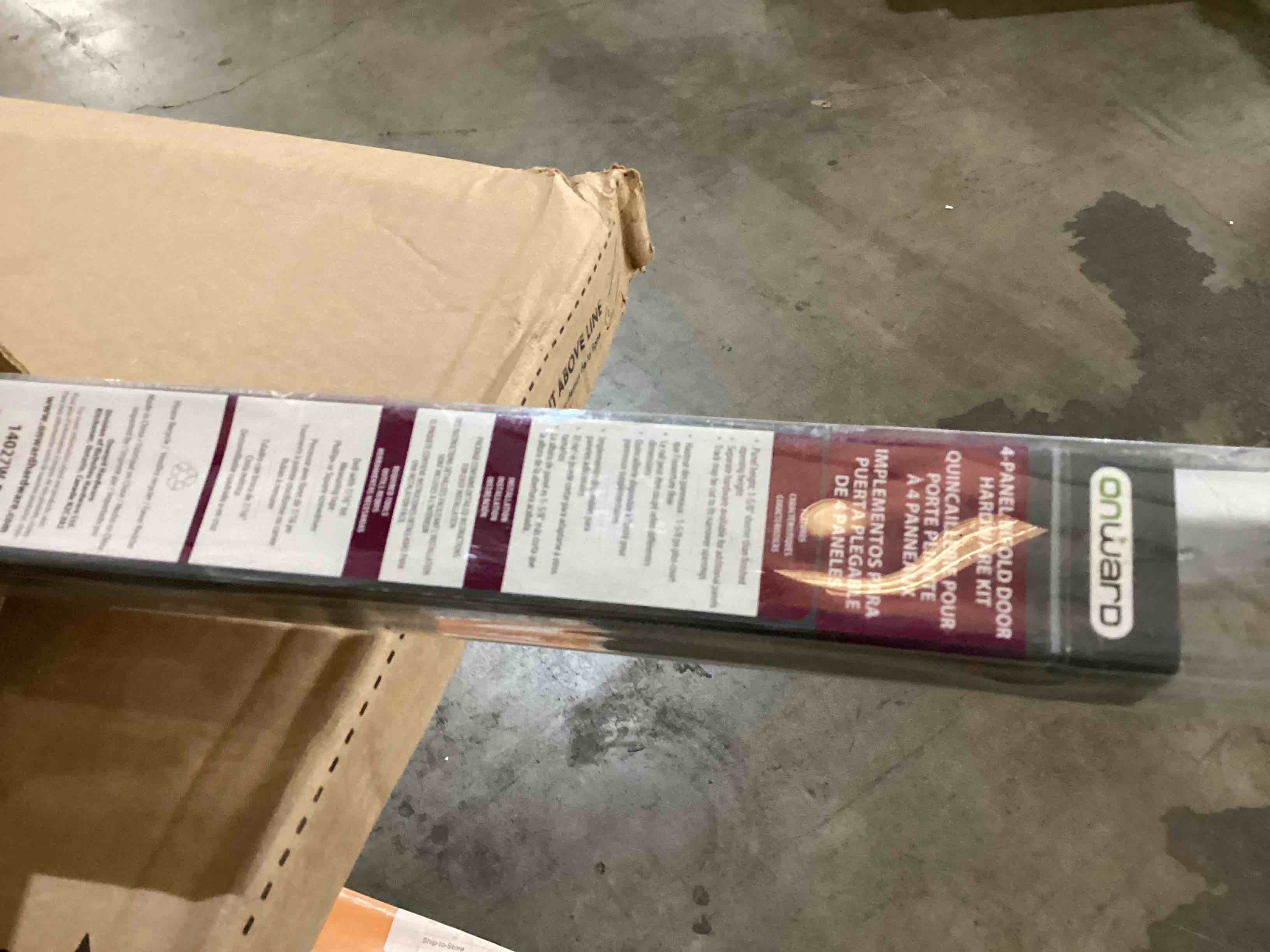 https://s3.amazonaws.com/lotting-images-prod/bidfta/RED5627478_1706818000184.jpeg