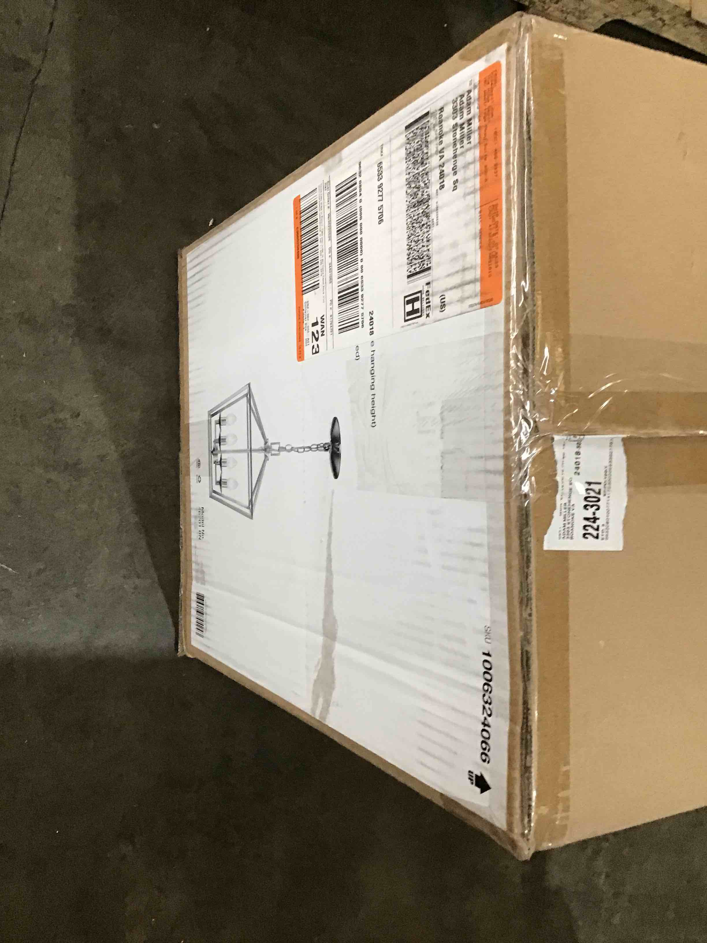 https://s3.amazonaws.com/lotting-images-prod/bidfta/RED5628889_1699474517370.jpeg