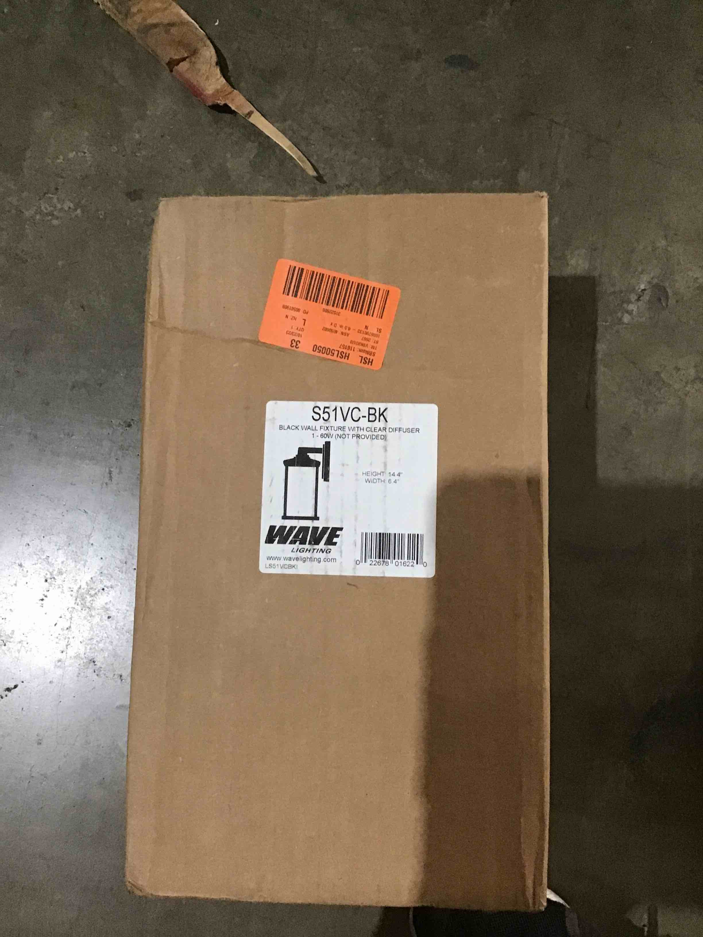 https://s3.amazonaws.com/lotting-images-prod/bidfta/RED5629176_1699647935688.jpeg