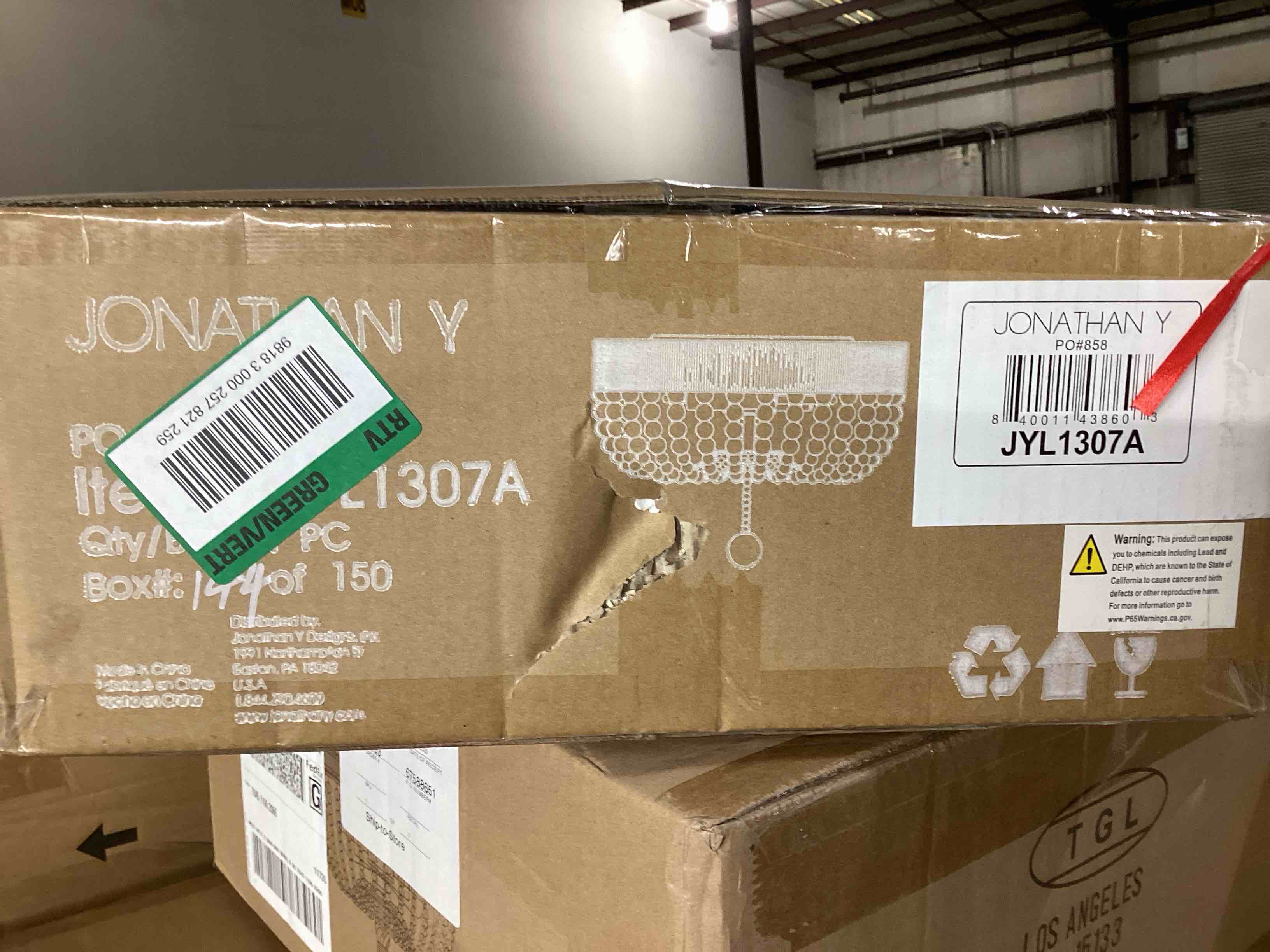 https://s3.amazonaws.com/lotting-images-prod/bidfta/RED5629341_1700139460274.jpeg