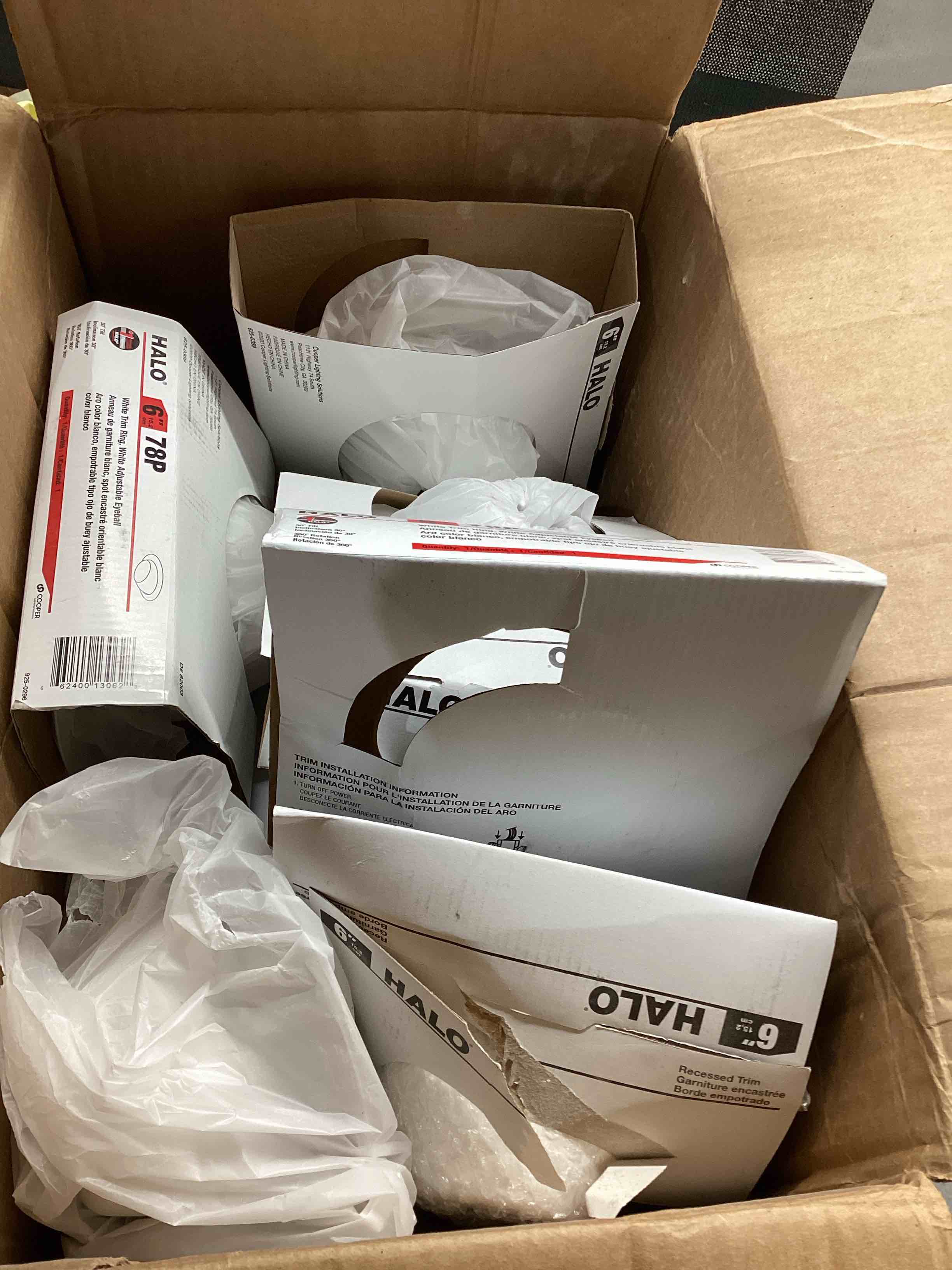 https://s3.amazonaws.com/lotting-images-prod/bidfta/RED5629359_1700140792428.jpeg