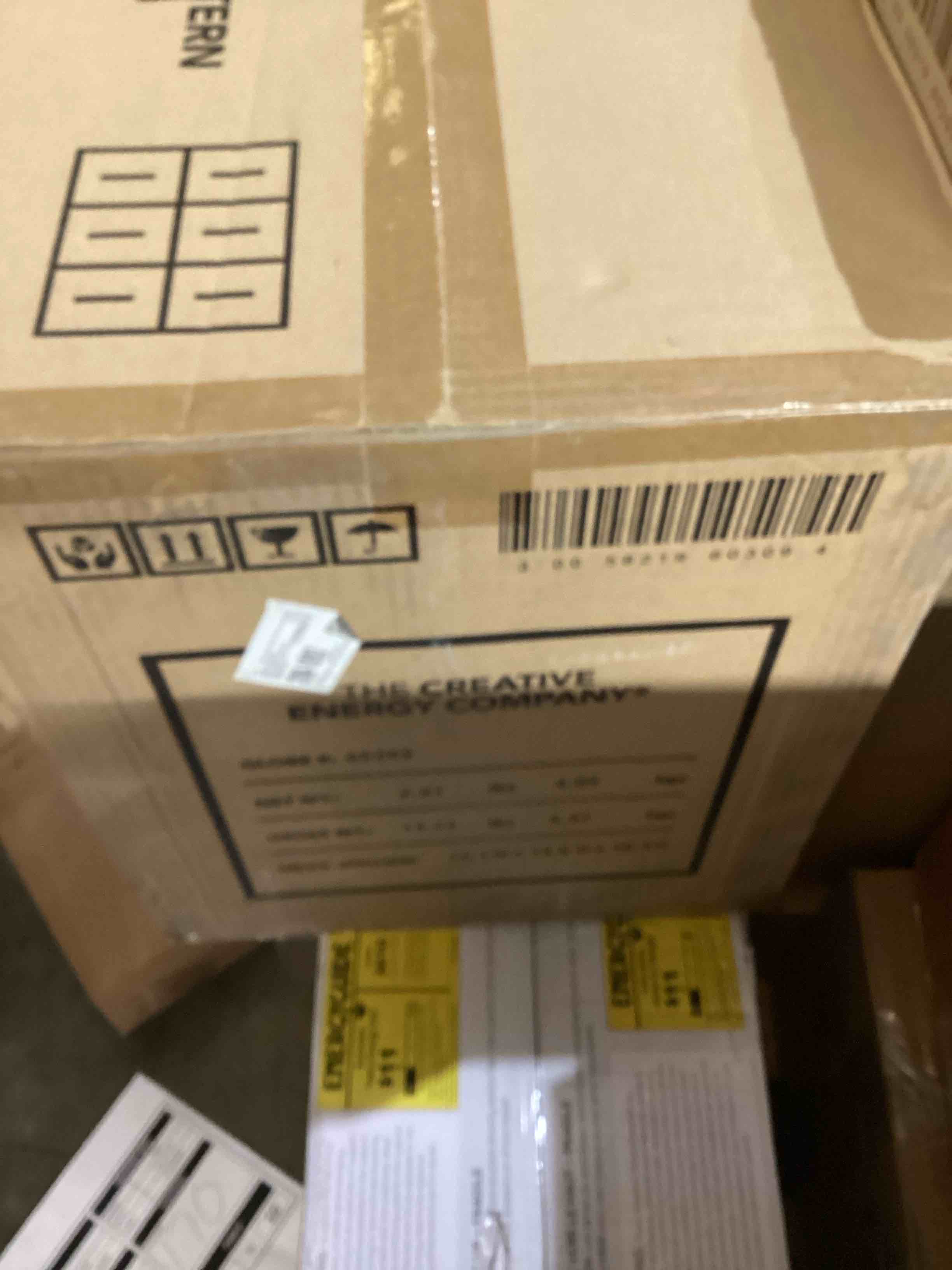 https://s3.amazonaws.com/lotting-images-prod/bidfta/RED5630804_1701715677350.jpeg