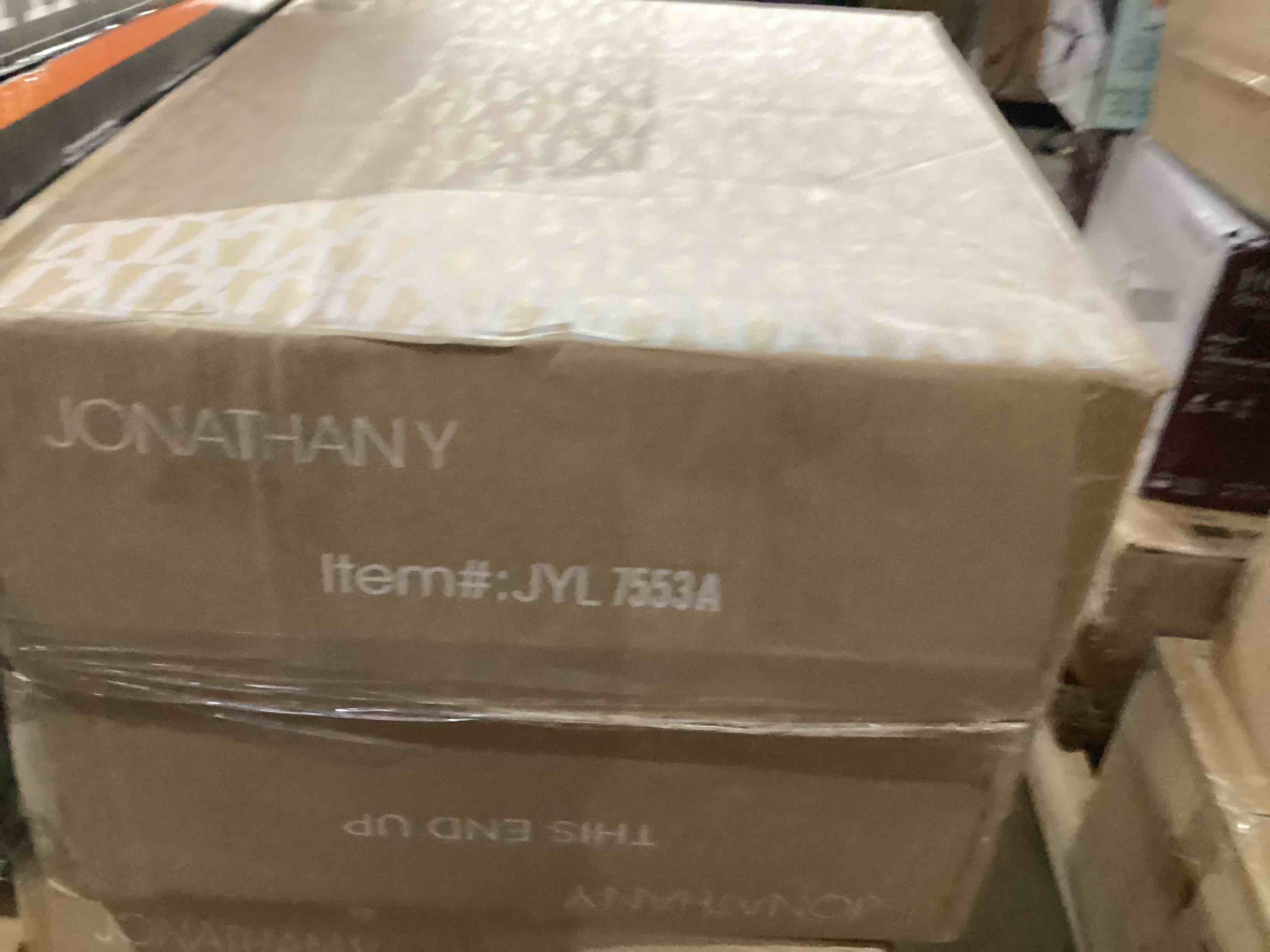 https://s3.amazonaws.com/lotting-images-prod/bidfta/RED5630947_1701887328451.jpeg