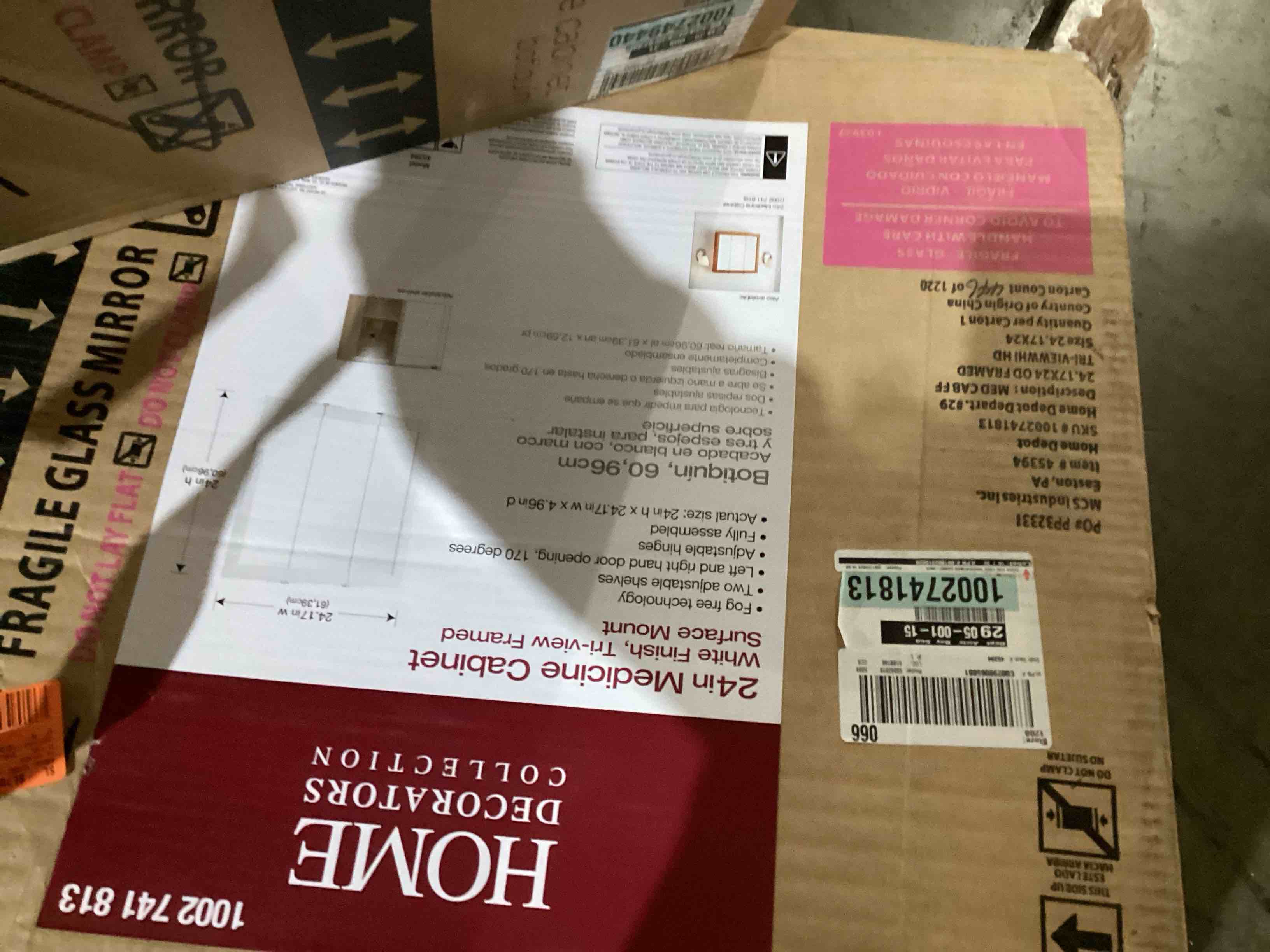 https://s3.amazonaws.com/lotting-images-prod/bidfta/RED5631207_1702474578310.jpeg