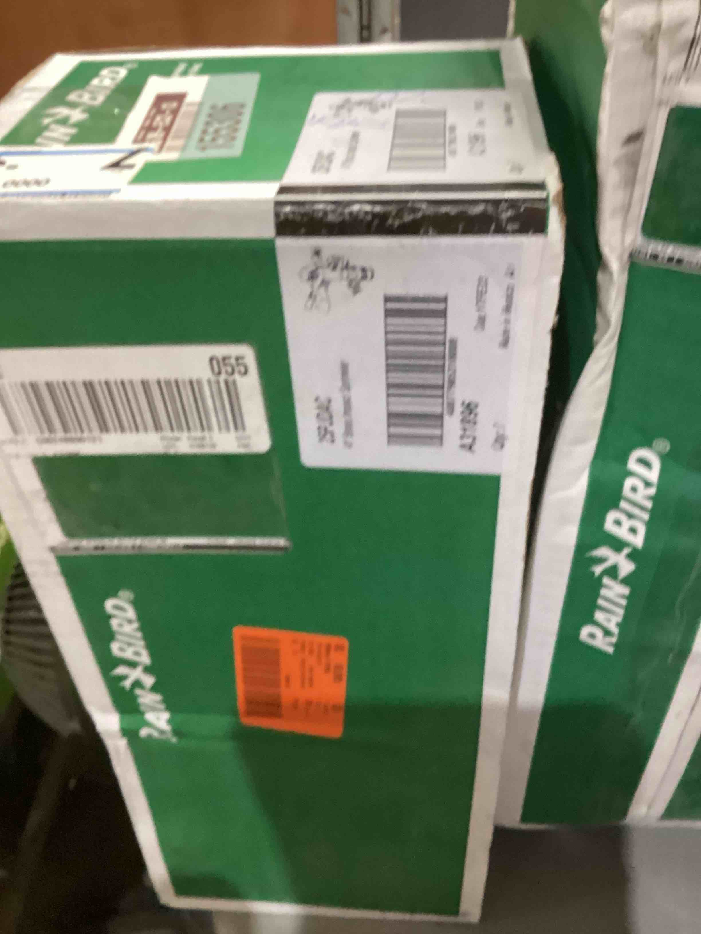 https://s3.amazonaws.com/lotting-images-prod/bidfta/RED5631306_1702480657928.jpeg