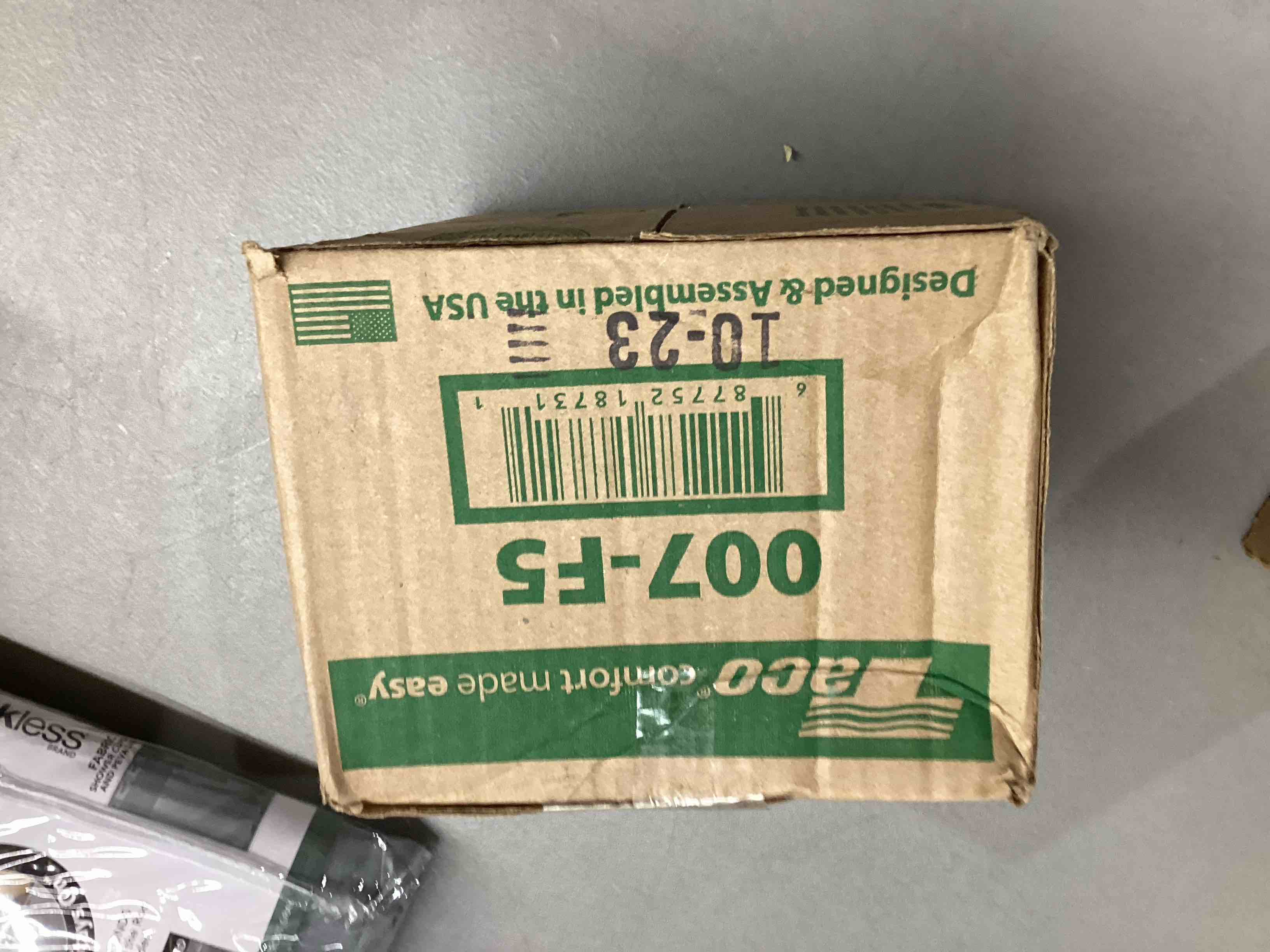 https://s3.amazonaws.com/lotting-images-prod/bidfta/RED5631331_1702482588557.jpeg