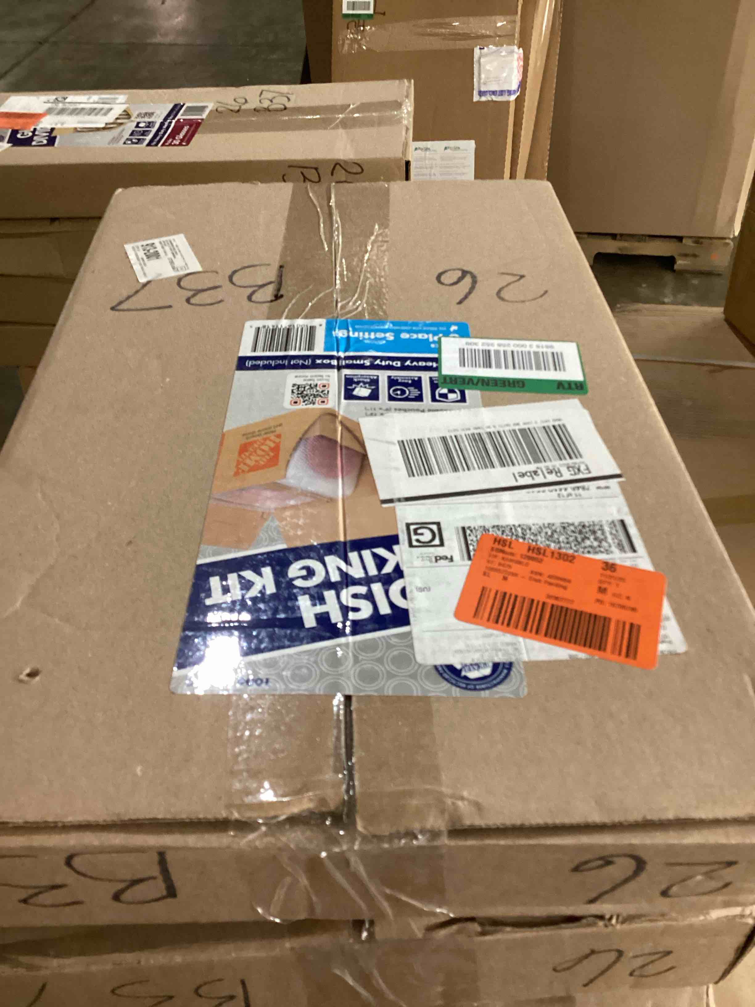 https://s3.amazonaws.com/lotting-images-prod/bidfta/RED5631429_1702907633253.jpeg