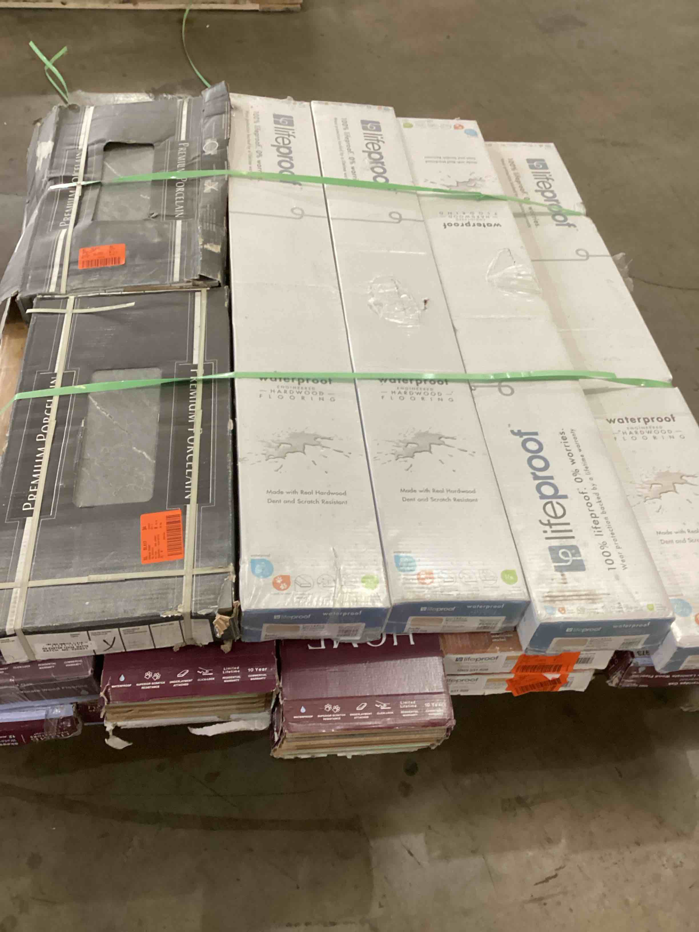 Skid of assorted Flloring Planks, Floor/wall Tile
