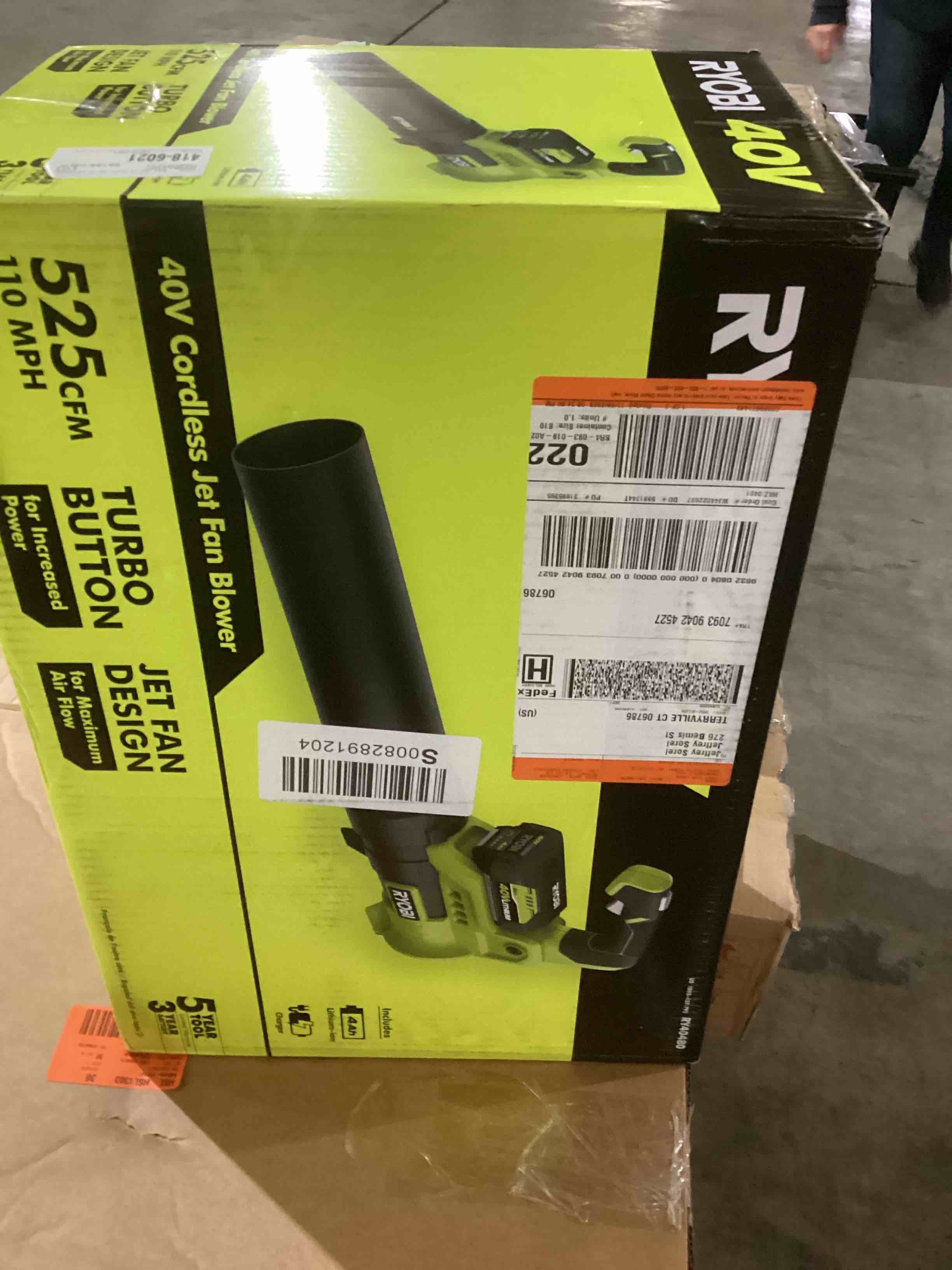 https://s3.amazonaws.com/lotting-images-prod/bidfta/RED5633718_1705352807655.jpeg