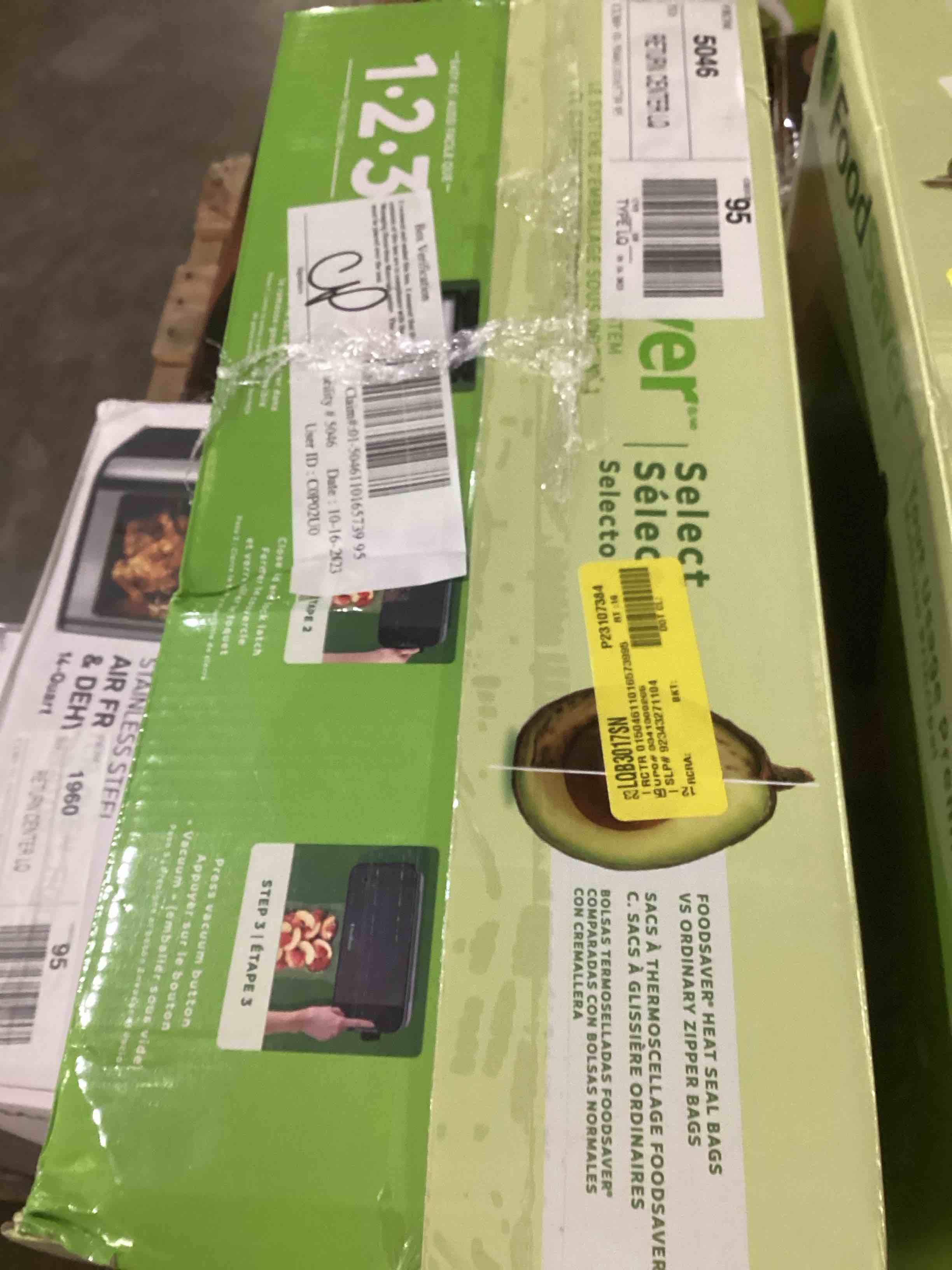 https://s3.amazonaws.com/lotting-images-prod/bidfta/RED5633920_1705501498628.jpeg
