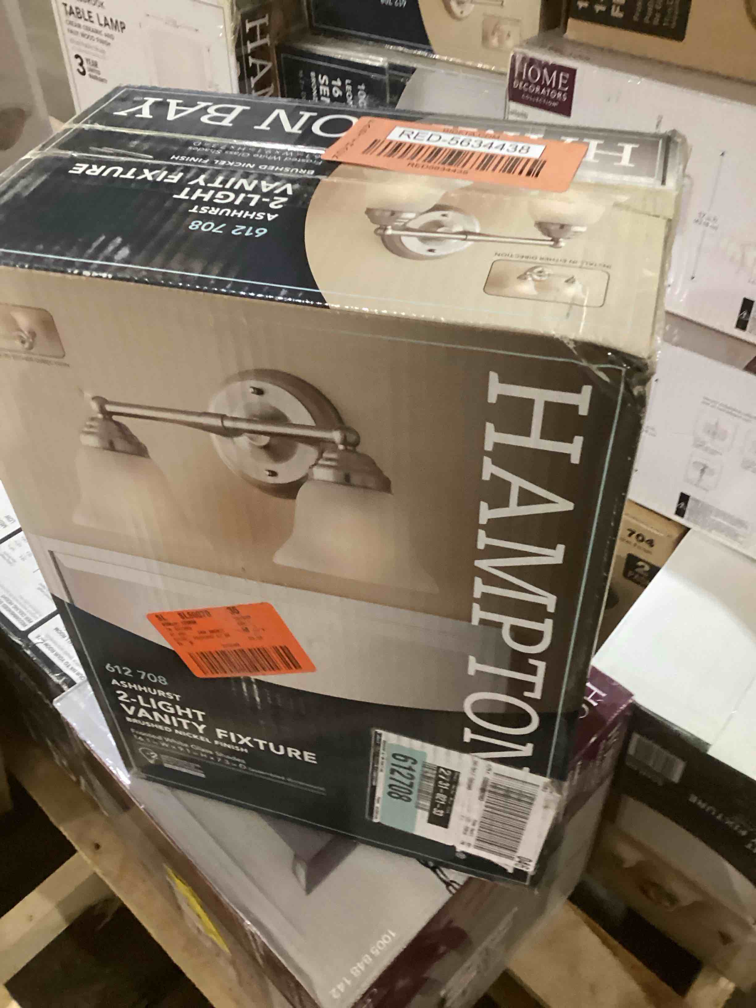 https://s3.amazonaws.com/lotting-images-prod/bidfta/RED5634438_1706033529301.jpeg