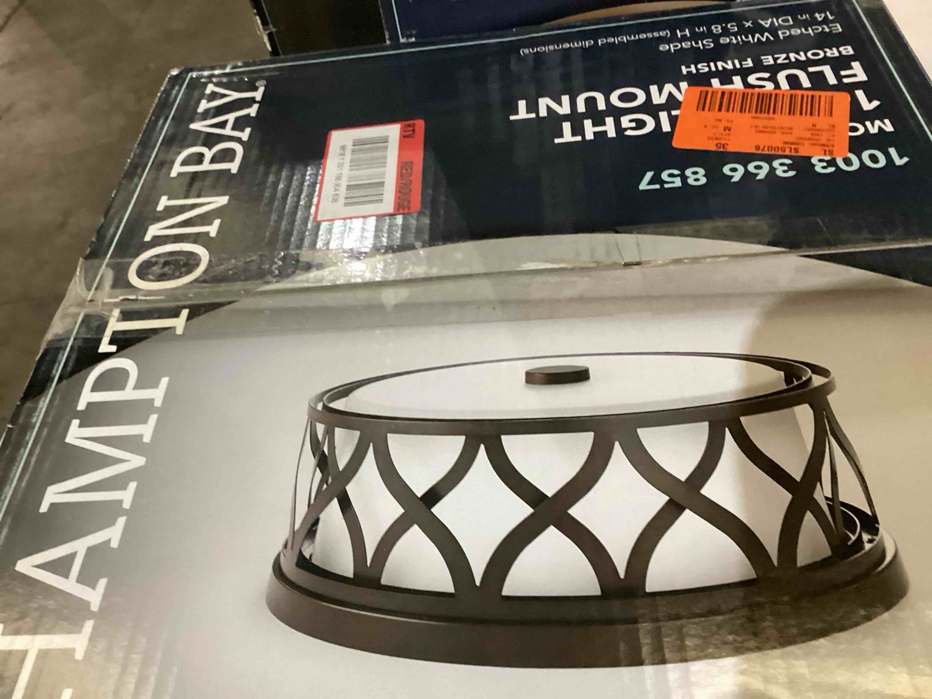 https://s3.amazonaws.com/lotting-images-prod/bidfta/RED5634462_1702047206135.jpeg