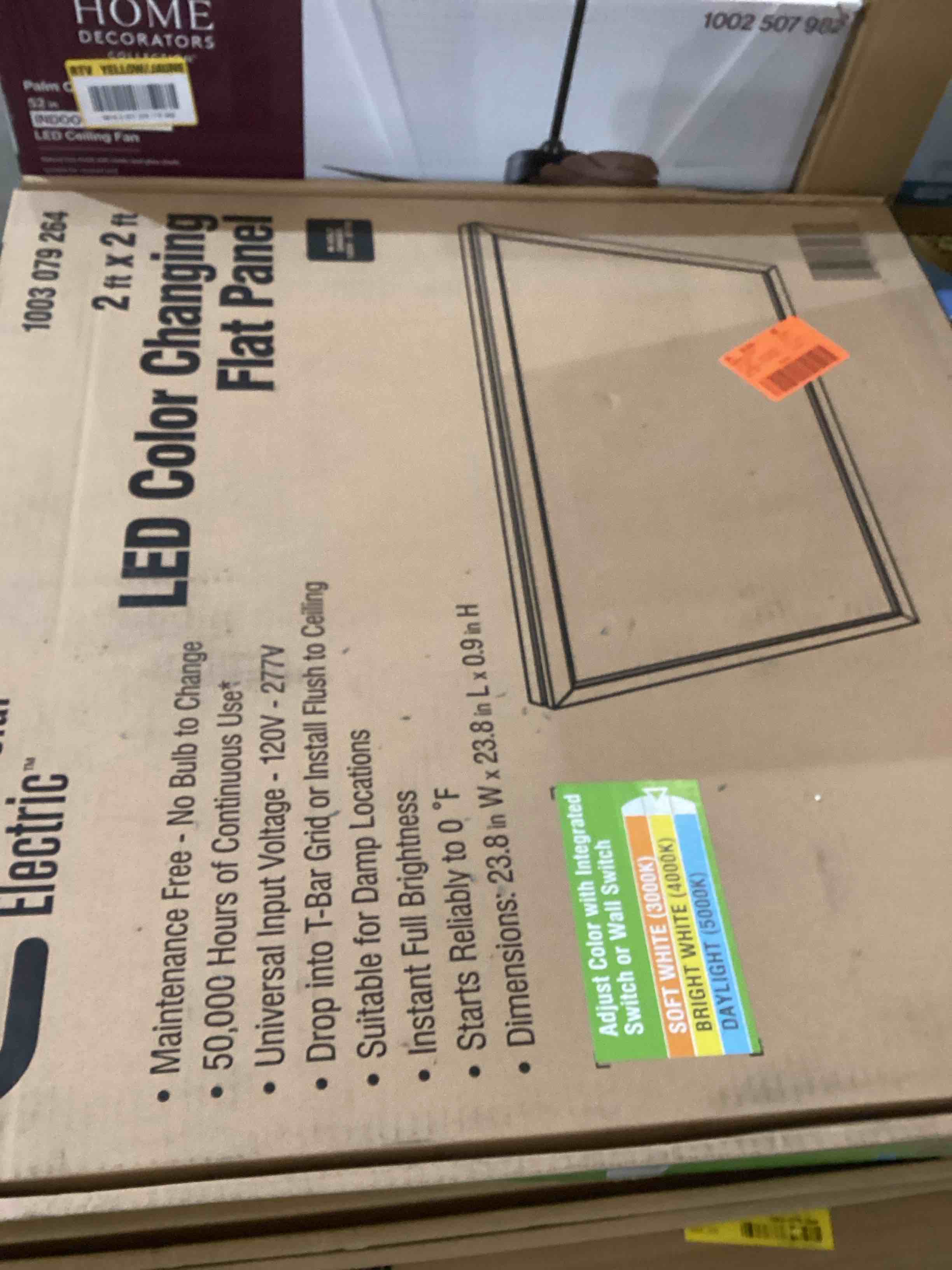 https://s3.amazonaws.com/lotting-images-prod/bidfta/RED5634635_1702495520659.jpeg