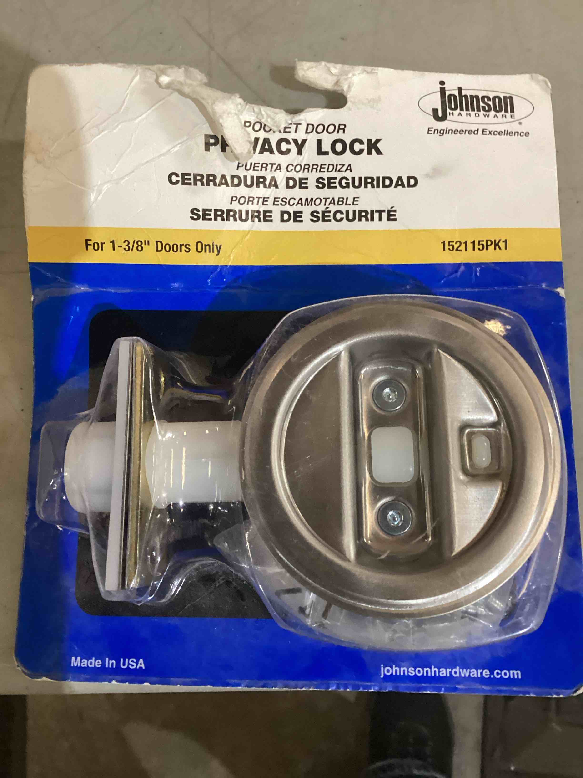https://s3.amazonaws.com/lotting-images-prod/bidfta/RED5635112_1703090585828.jpeg