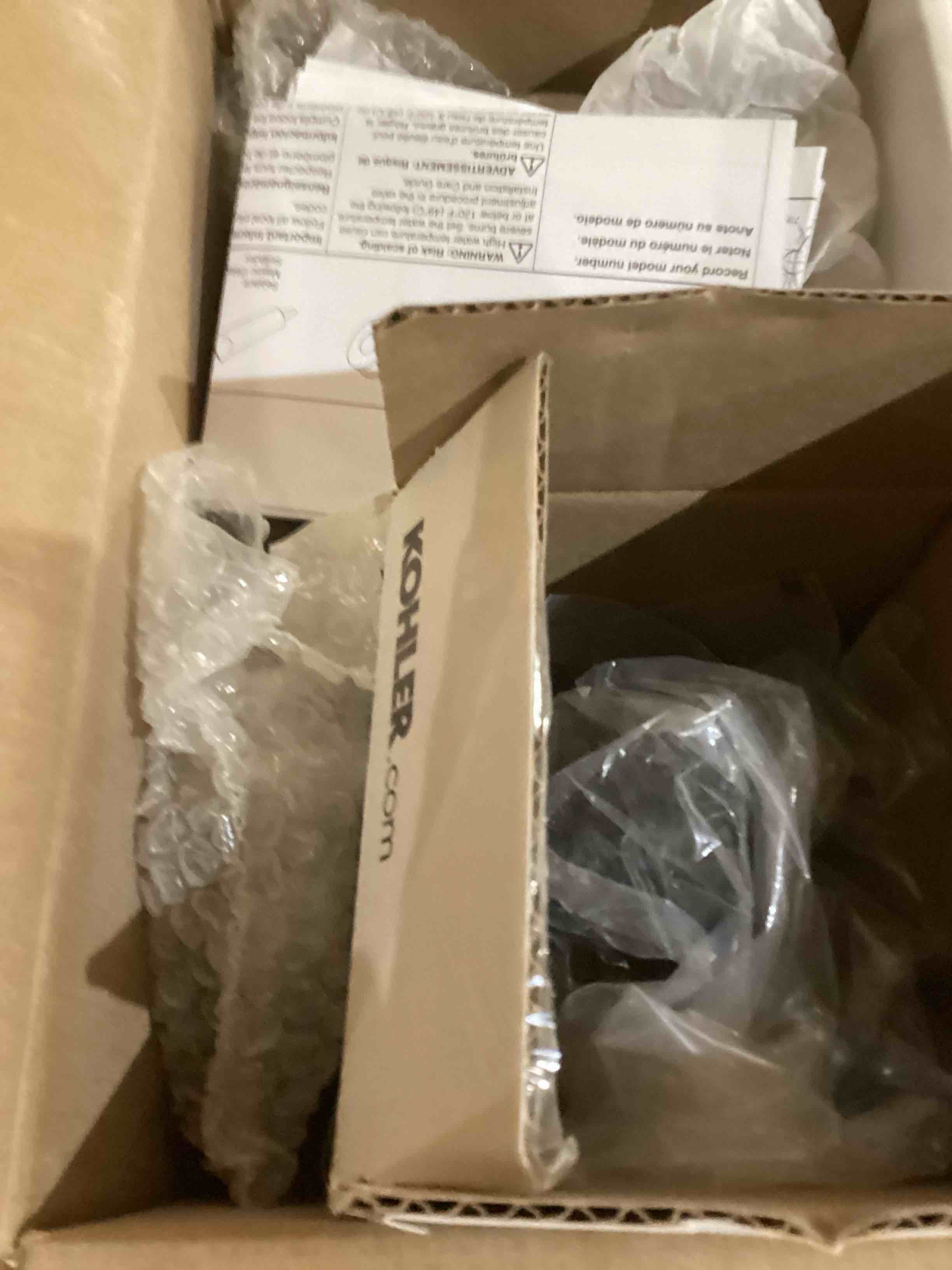 https://s3.amazonaws.com/lotting-images-prod/bidfta/RED5635253_1703185107659.jpeg