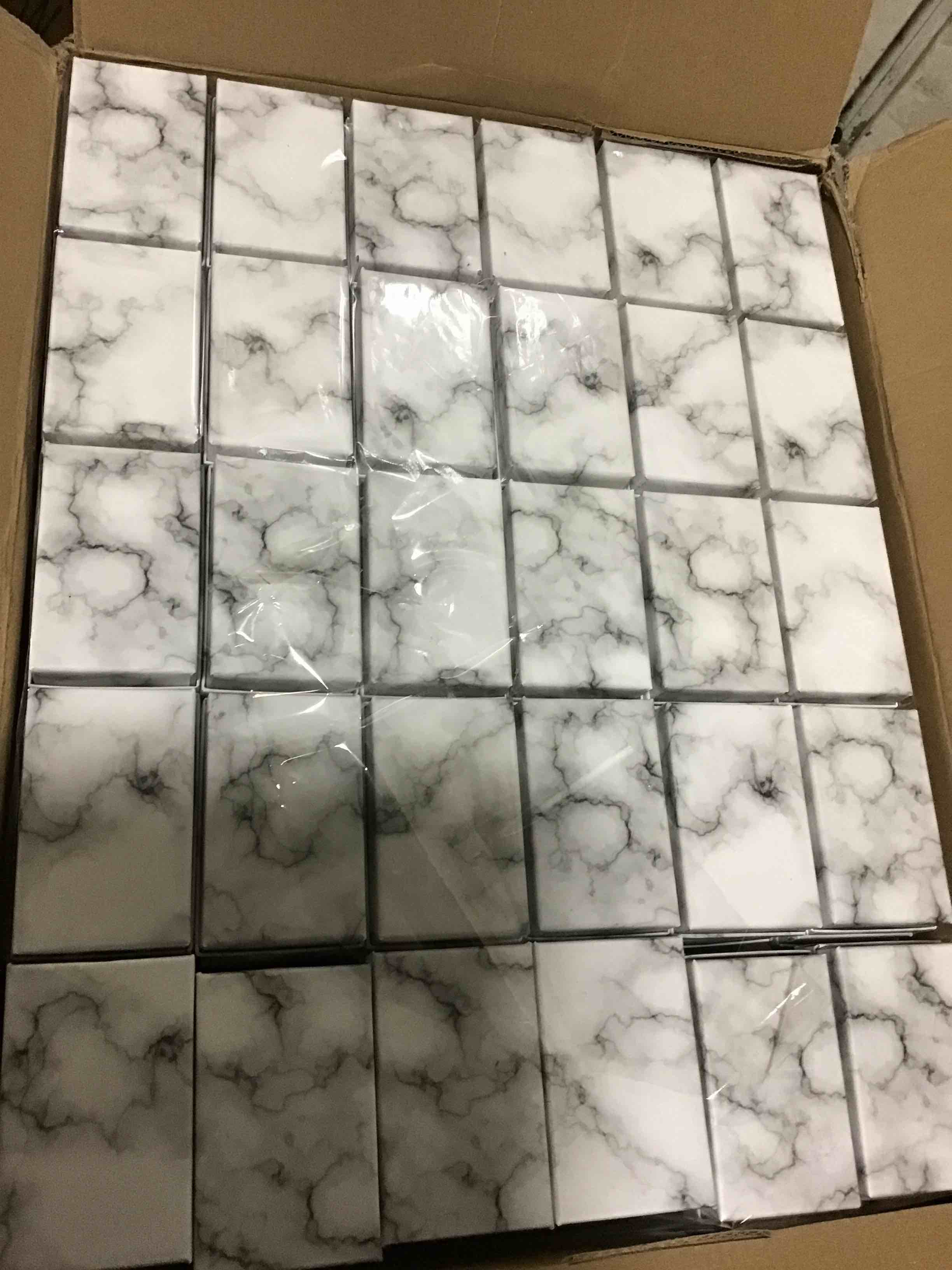 https://s3.amazonaws.com/lotting-images-prod/bidfta/RED5636629_1708447410928.jpeg