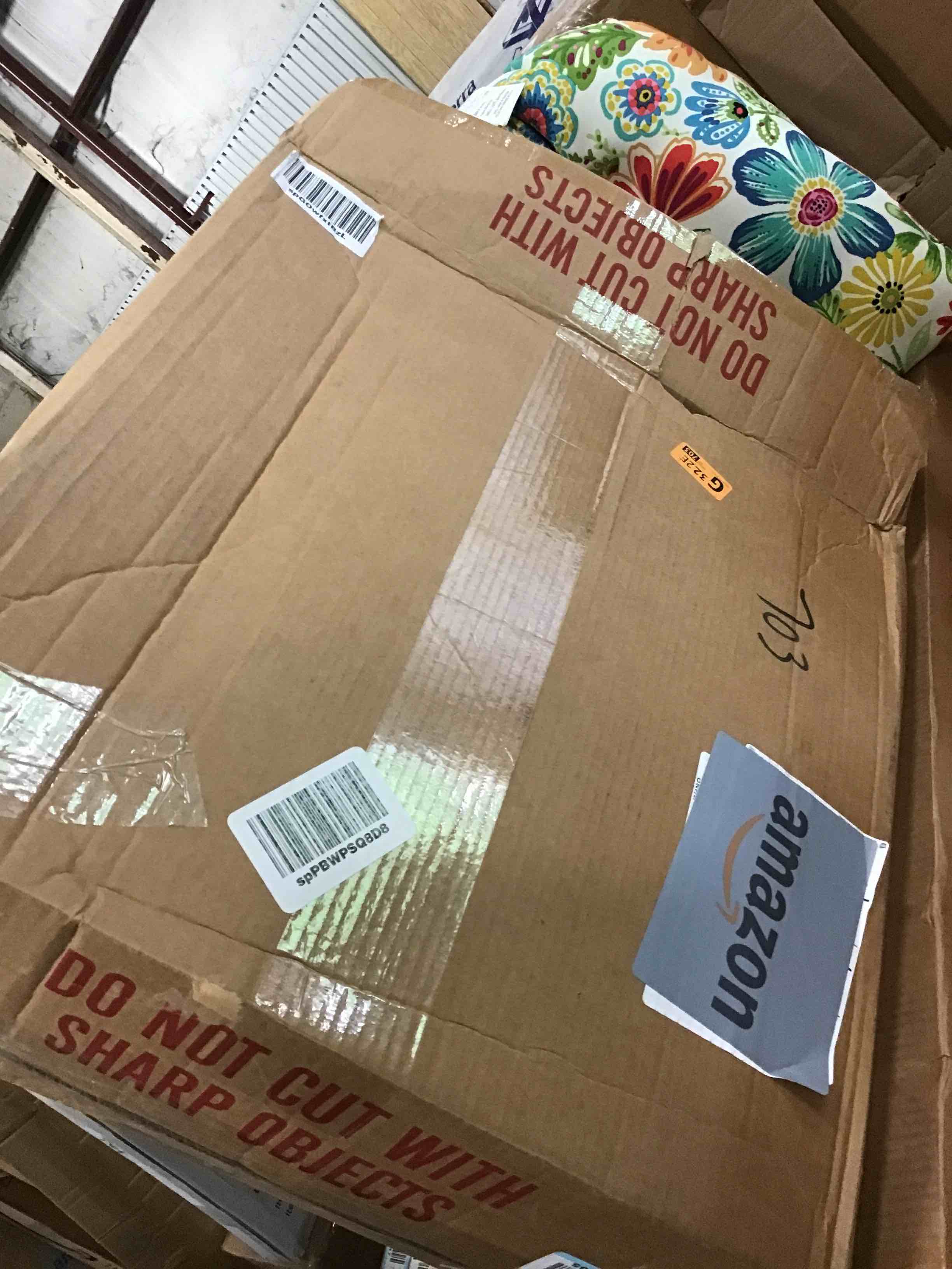 https://s3.amazonaws.com/lotting-images-prod/bidfta/RED5638607_1715784553885.jpeg