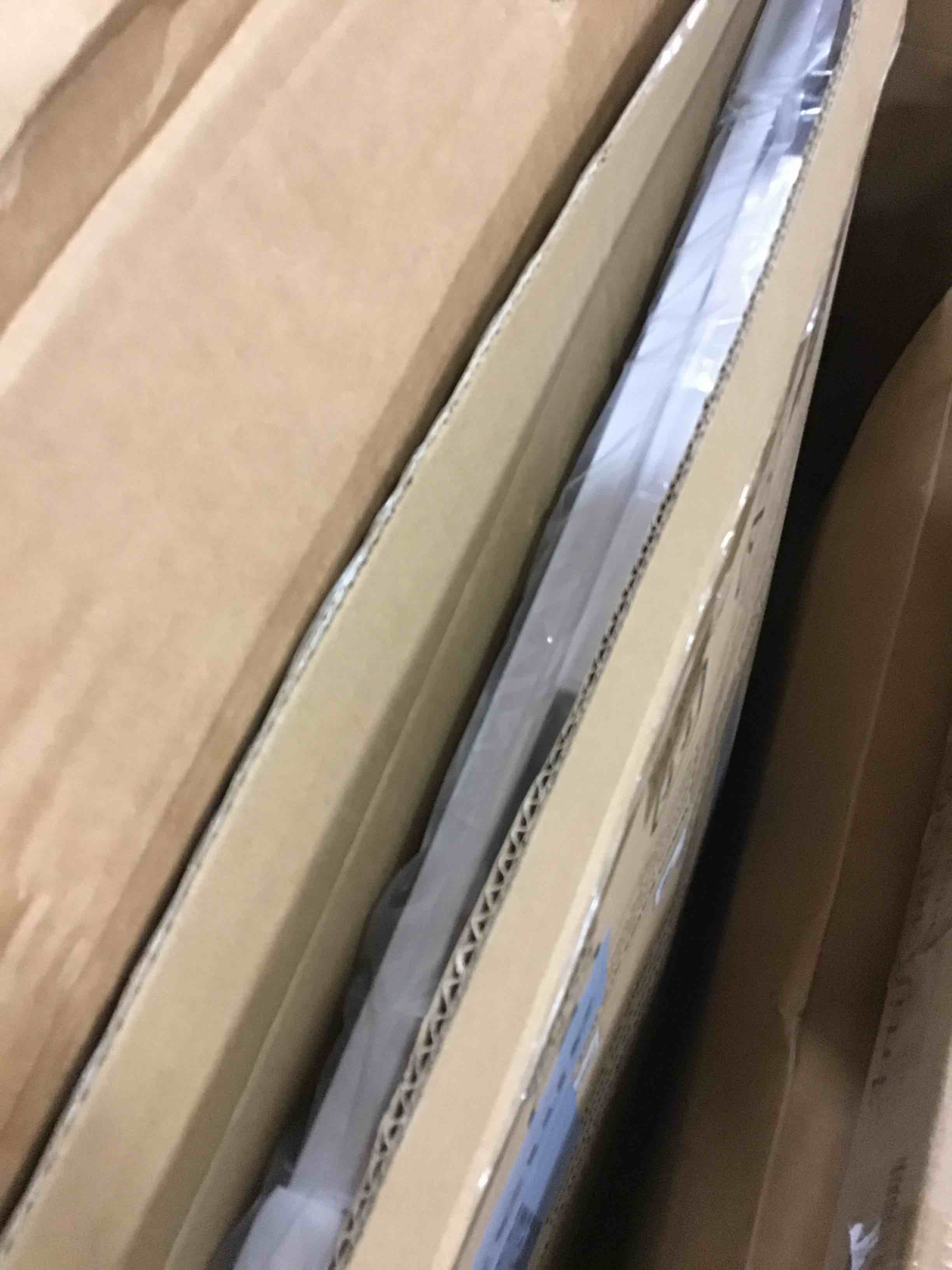 https://s3.amazonaws.com/lotting-images-prod/bidfta/RED5638616_1715785928186.jpeg