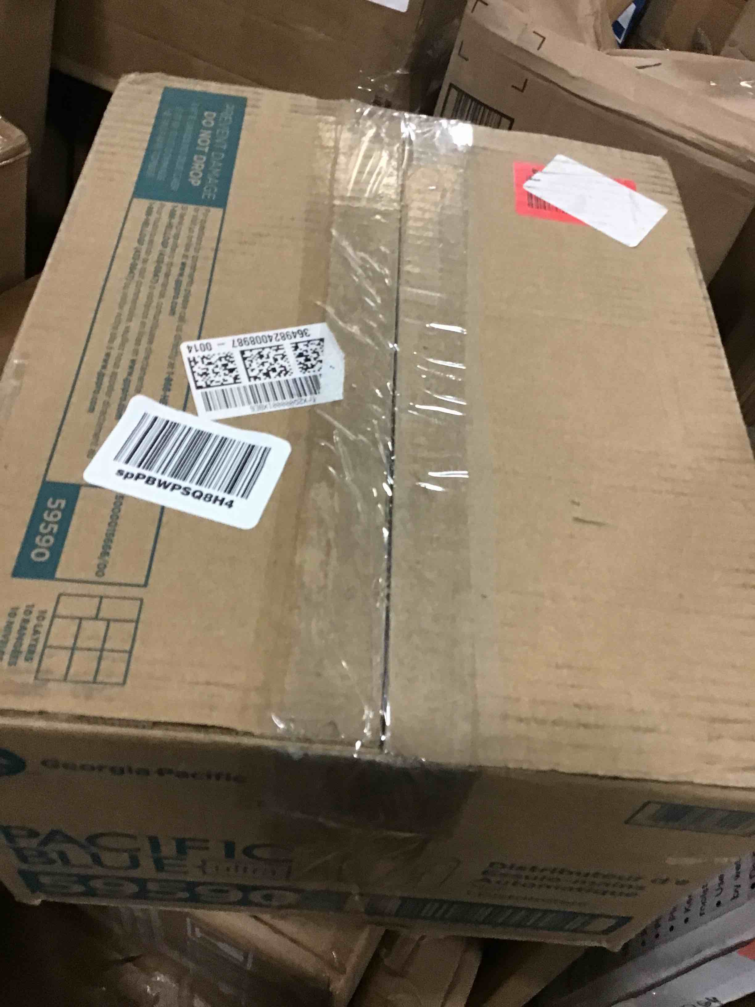 https://s3.amazonaws.com/lotting-images-prod/bidfta/RED5638618_1715786604428.jpeg