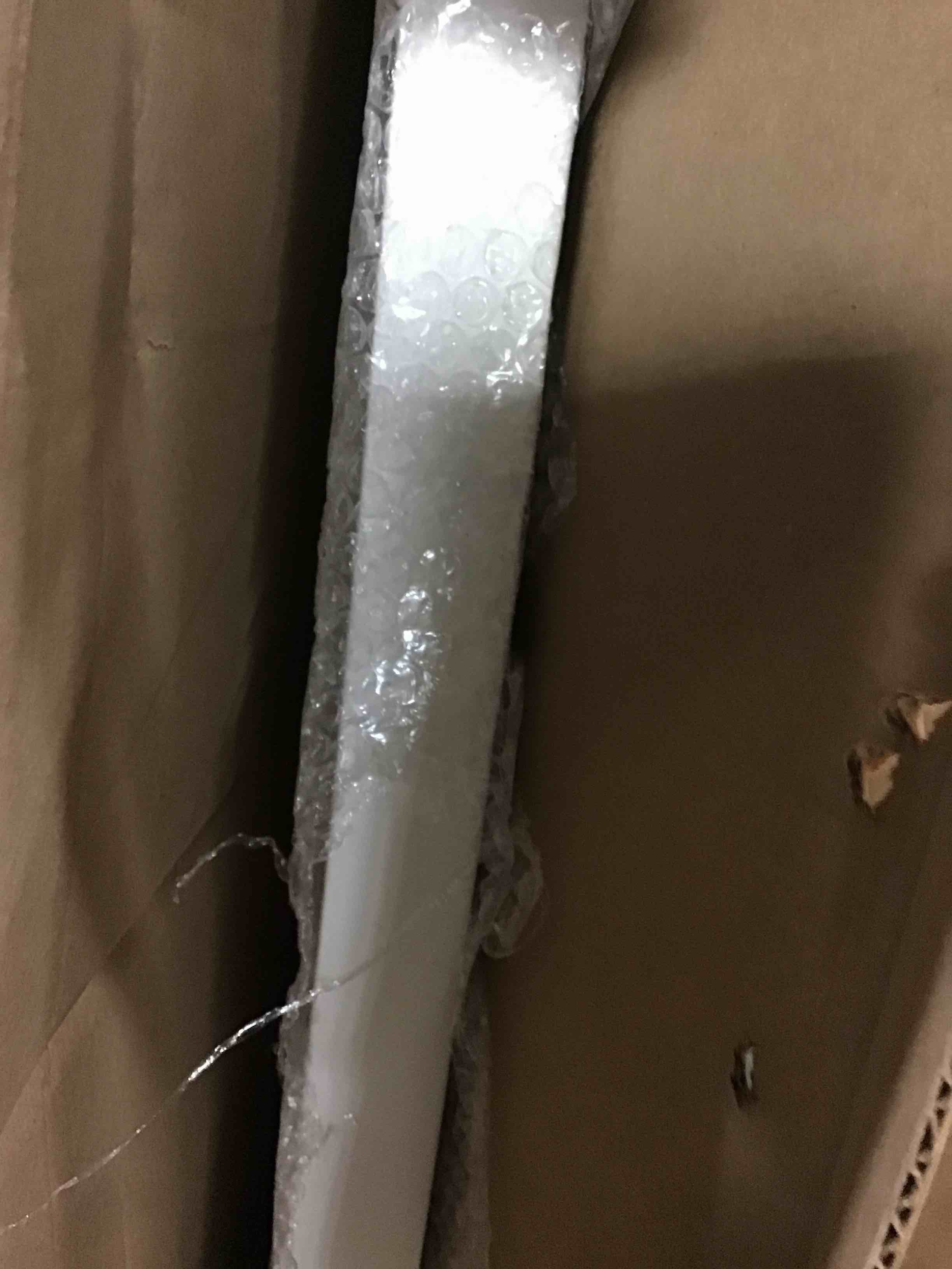https://s3.amazonaws.com/lotting-images-prod/bidfta/RED5638772_1715866885834.jpeg