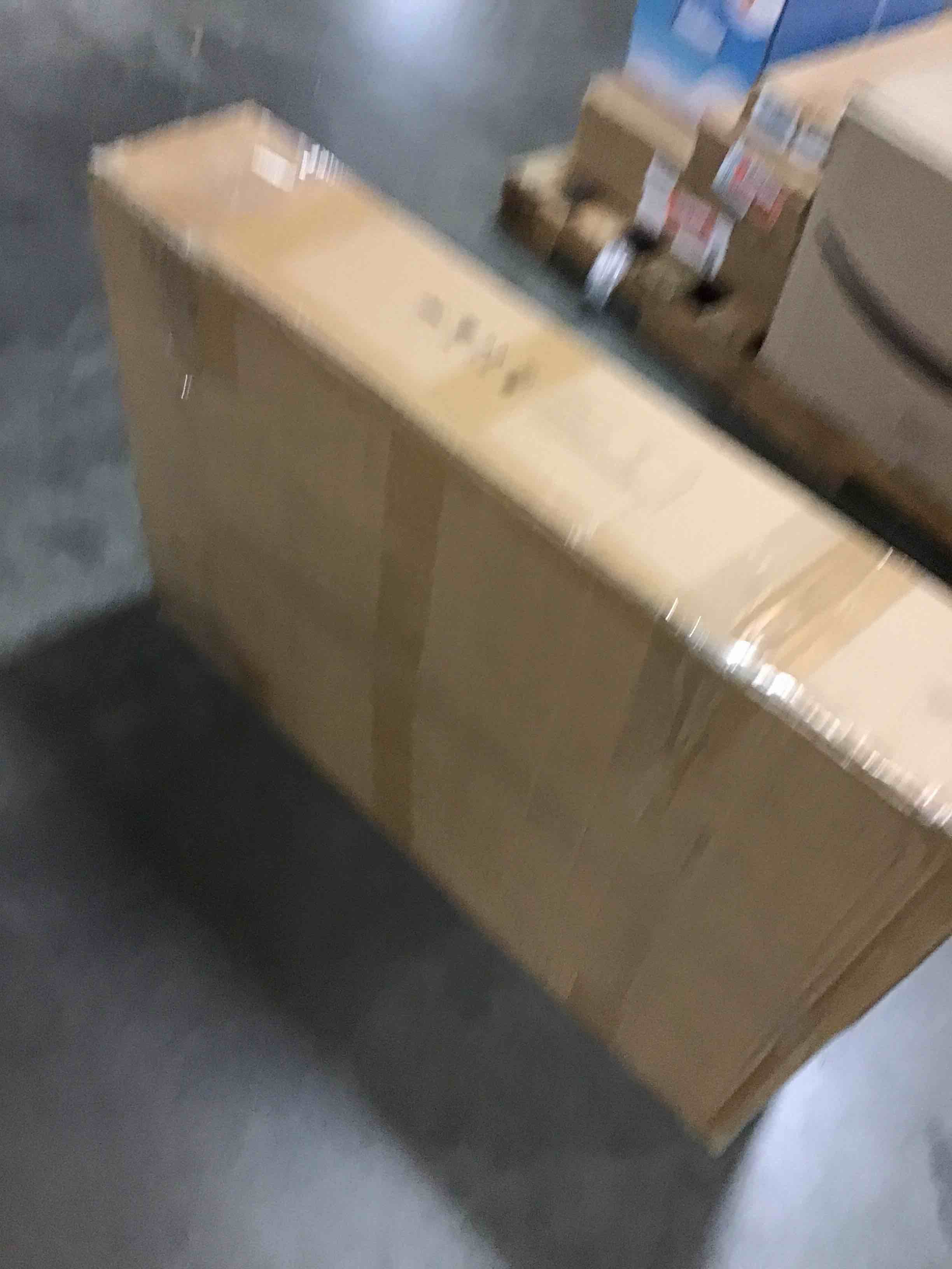 https://s3.amazonaws.com/lotting-images-prod/bidfta/RED5641706_1710253500727.jpeg