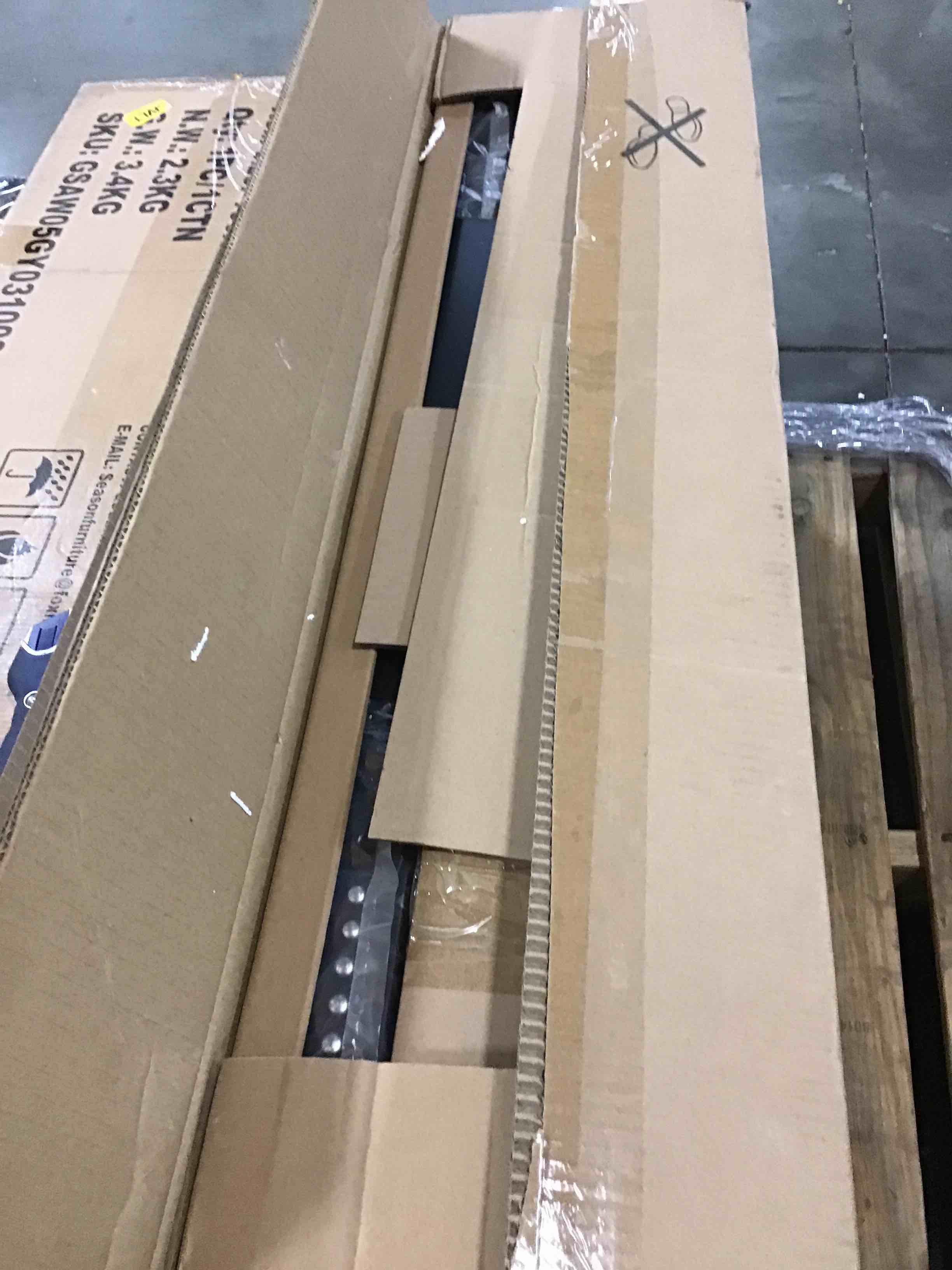 https://s3.amazonaws.com/lotting-images-prod/bidfta/RED5641778_1710264691762.jpeg