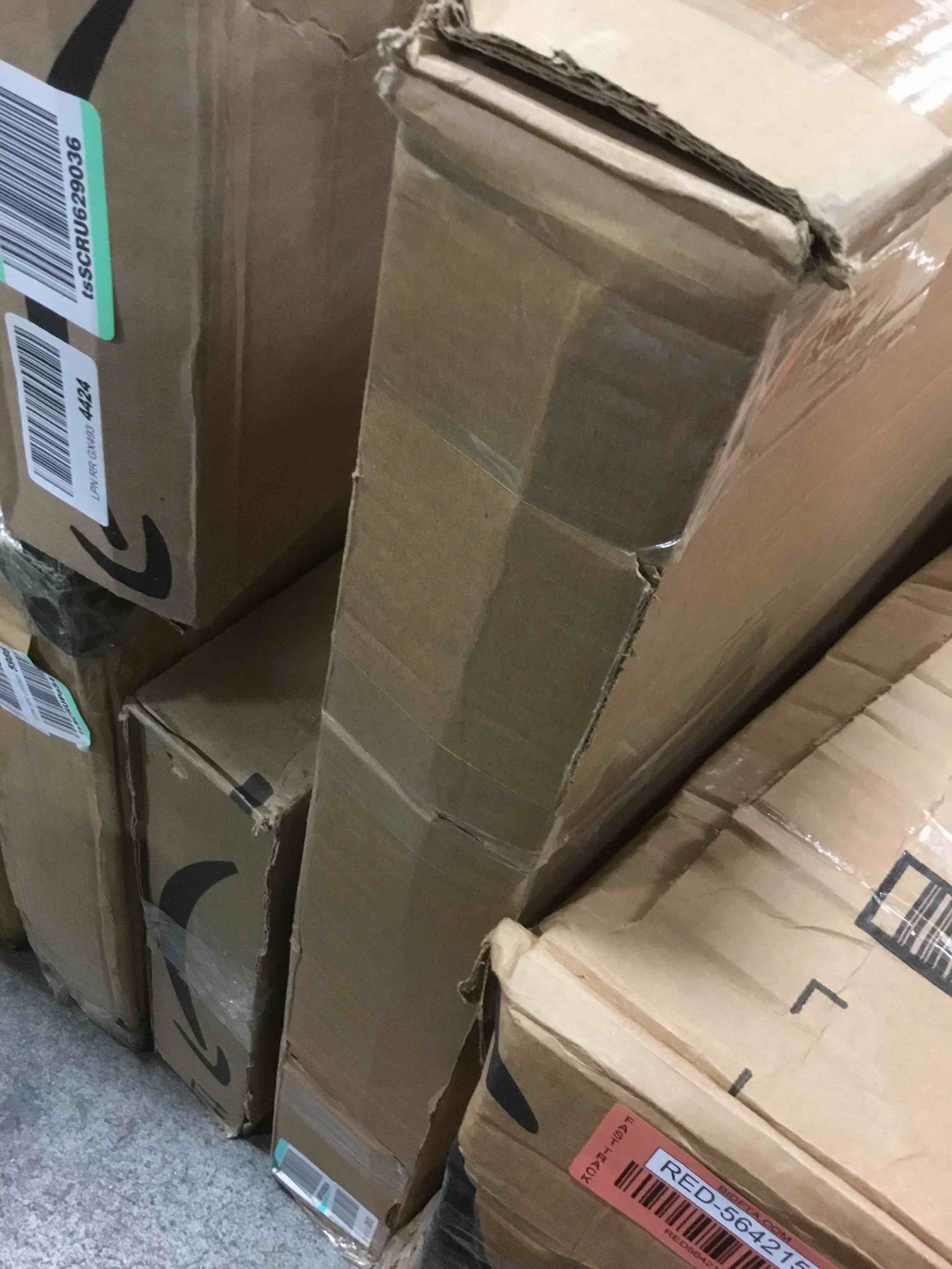 https://s3.amazonaws.com/lotting-images-prod/bidfta/RED5642159_1706630442884.jpeg