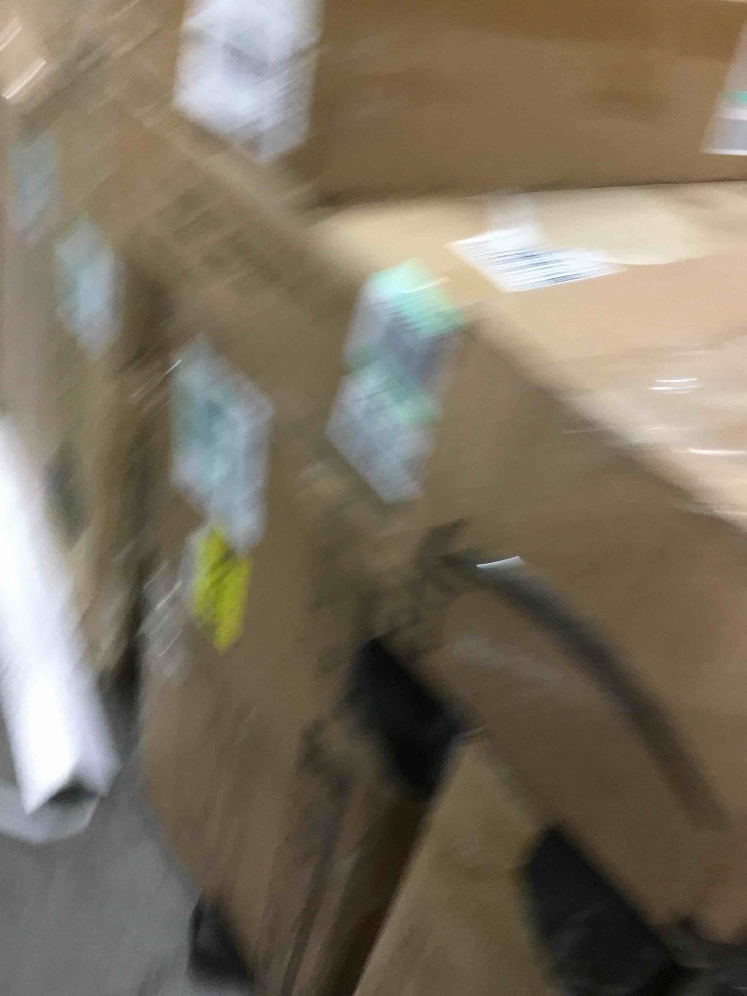 https://s3.amazonaws.com/lotting-images-prod/bidfta/RED5642164_1706630853248.jpeg