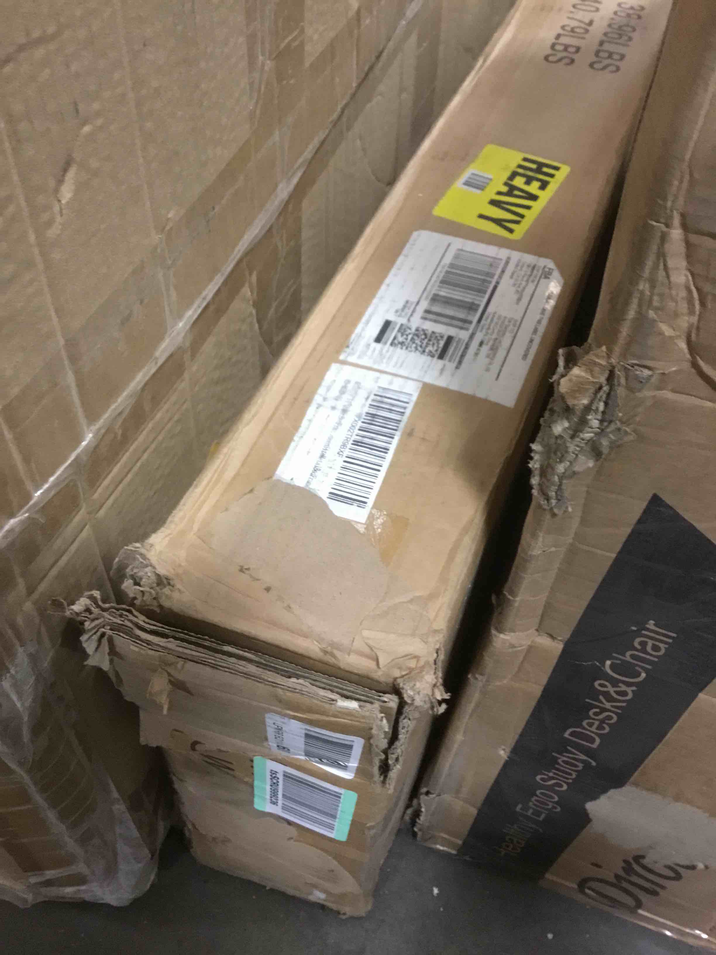 https://s3.amazonaws.com/lotting-images-prod/bidfta/RED5642508_1707156318068.jpeg