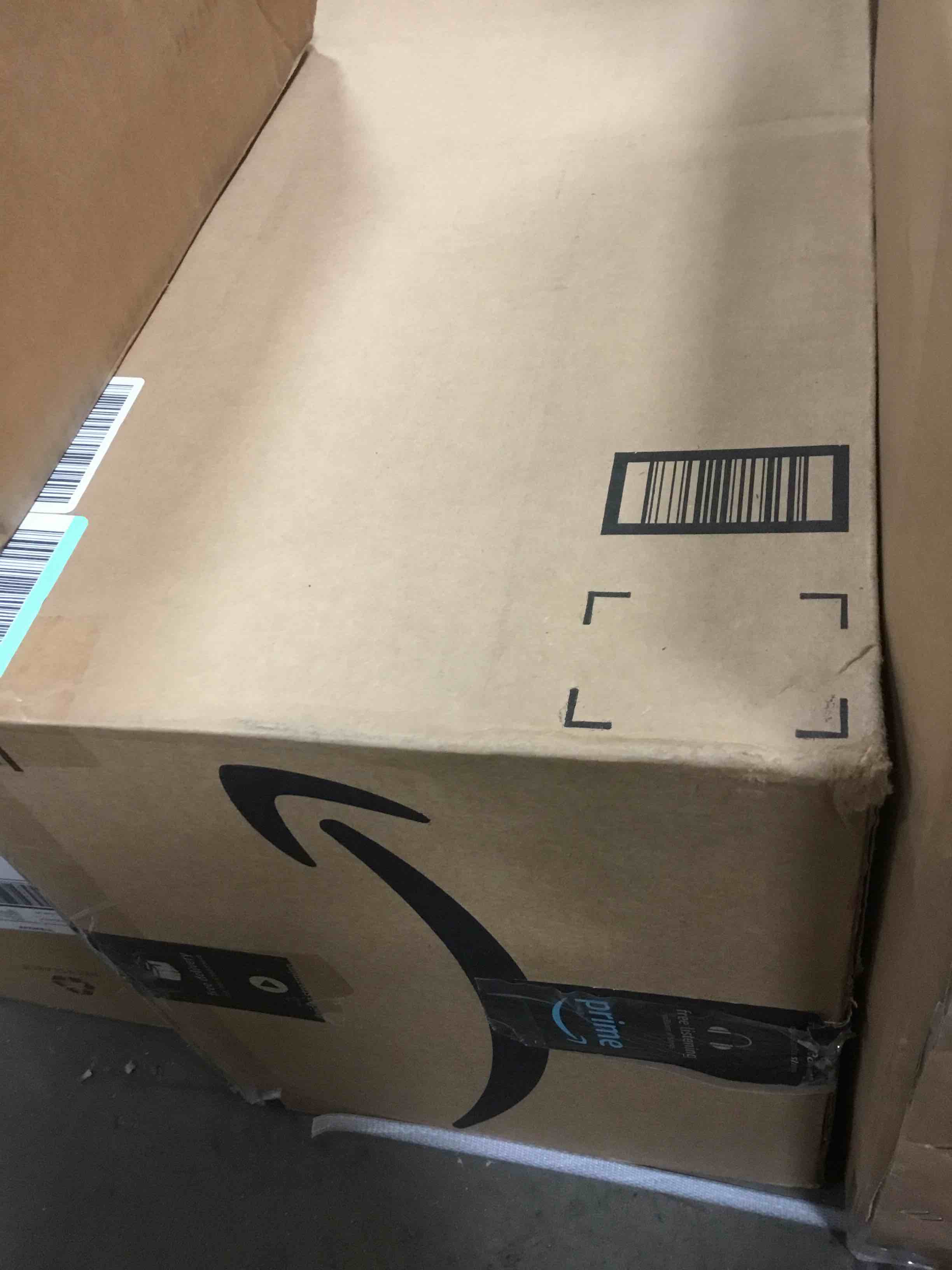 https://s3.amazonaws.com/lotting-images-prod/bidfta/RED5642519_1707157496291.jpeg