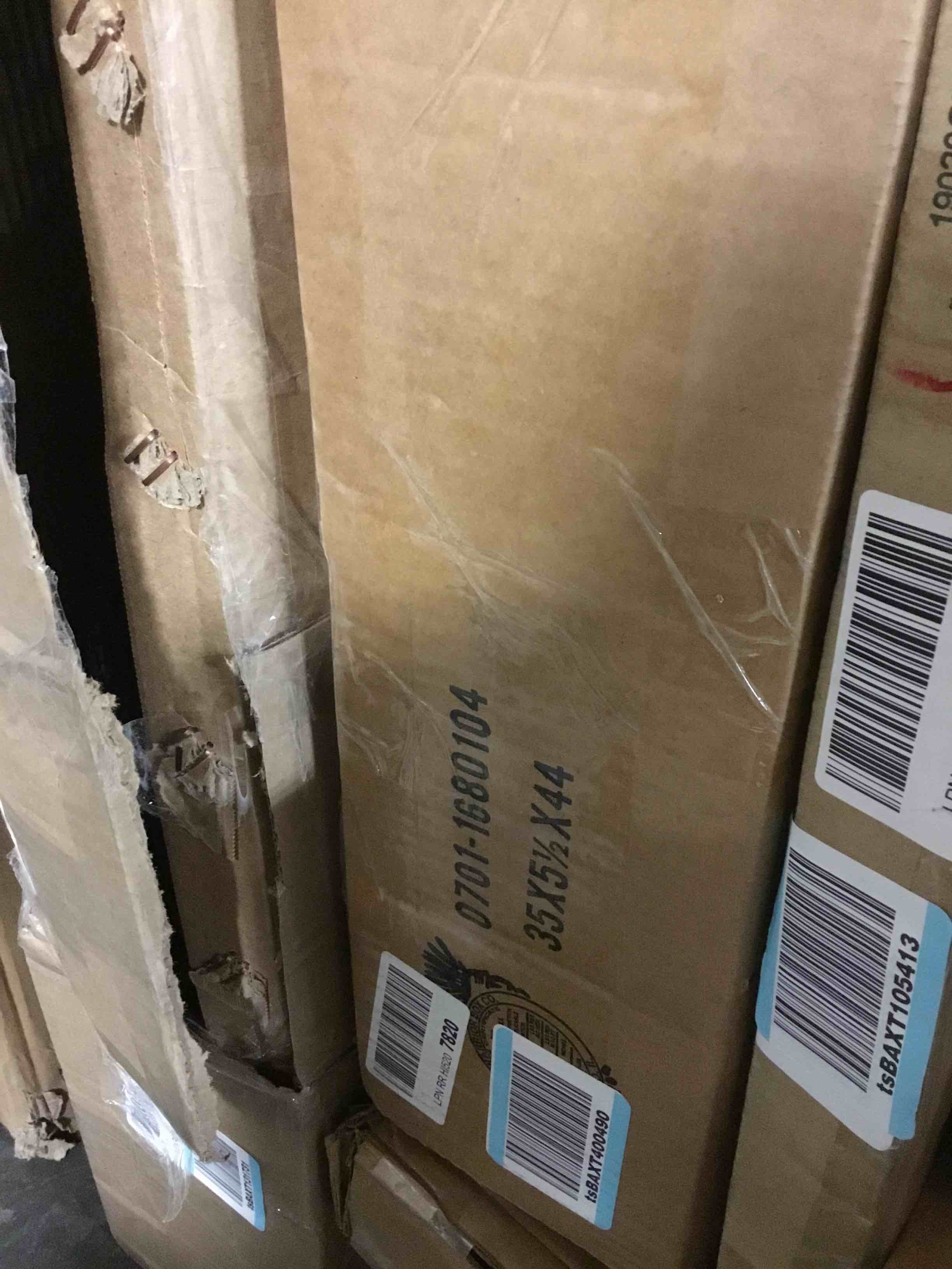https://s3.amazonaws.com/lotting-images-prod/bidfta/RED5642918_1707744312931.jpeg
