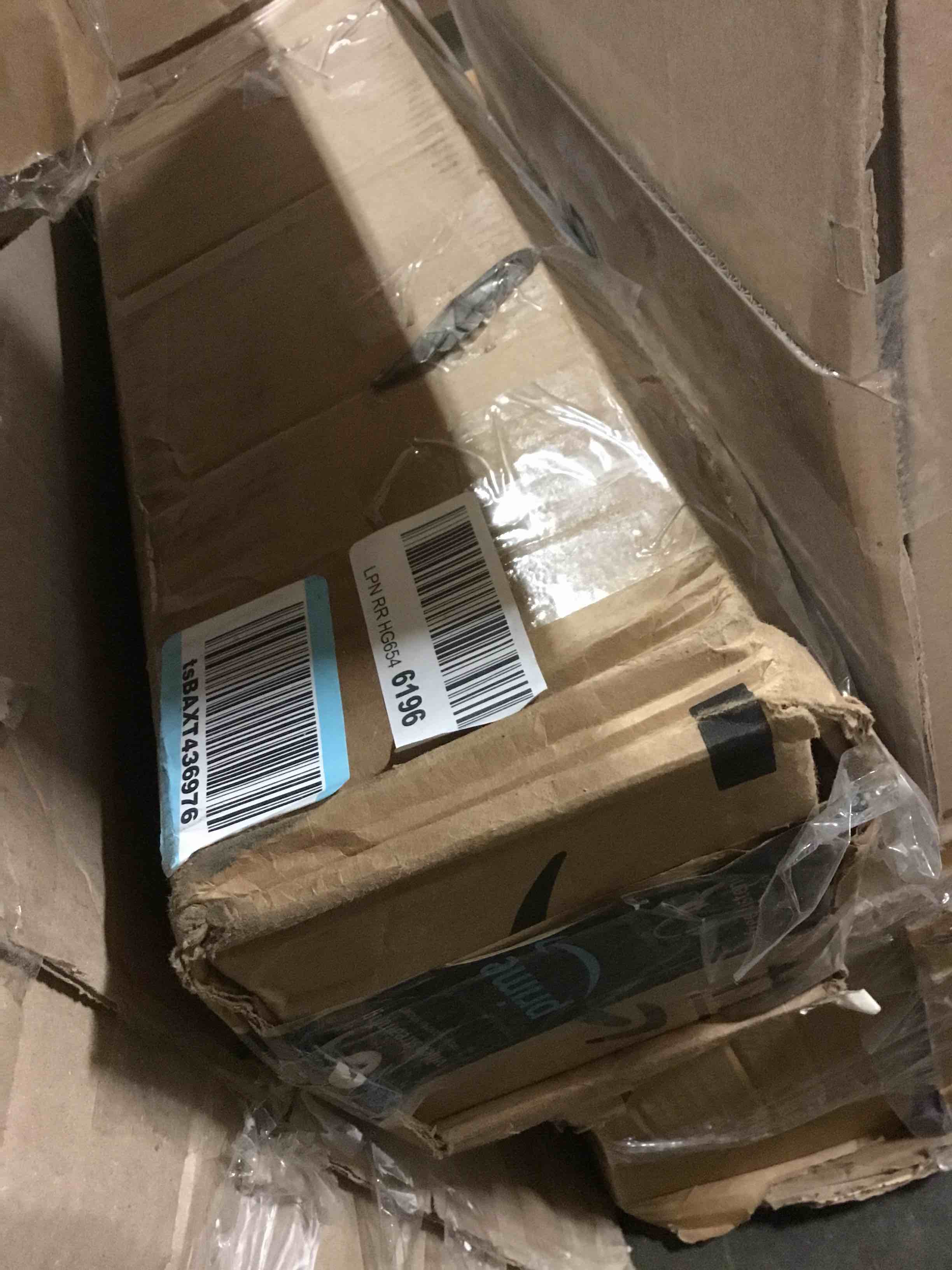 https://s3.amazonaws.com/lotting-images-prod/bidfta/RED5642934_1707746334268.jpeg