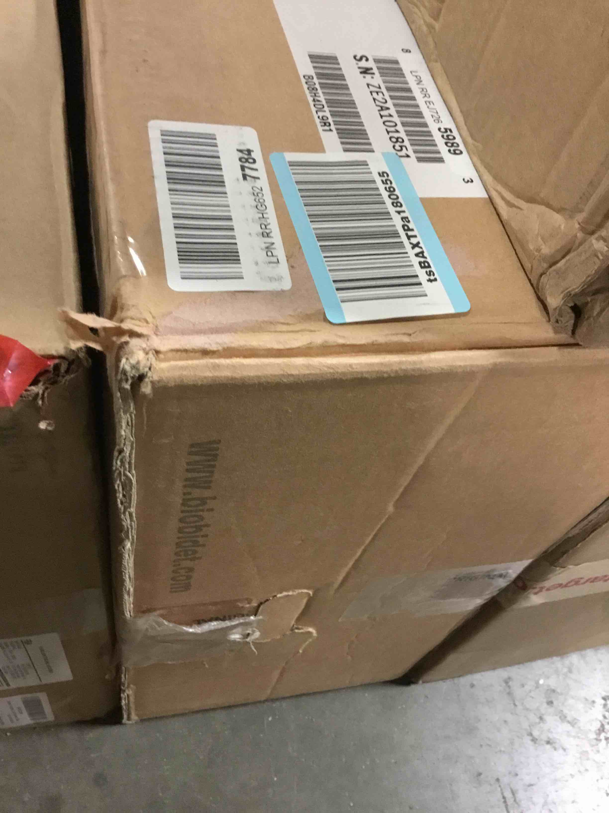 https://s3.amazonaws.com/lotting-images-prod/bidfta/RED5642954_1707749004046.jpeg