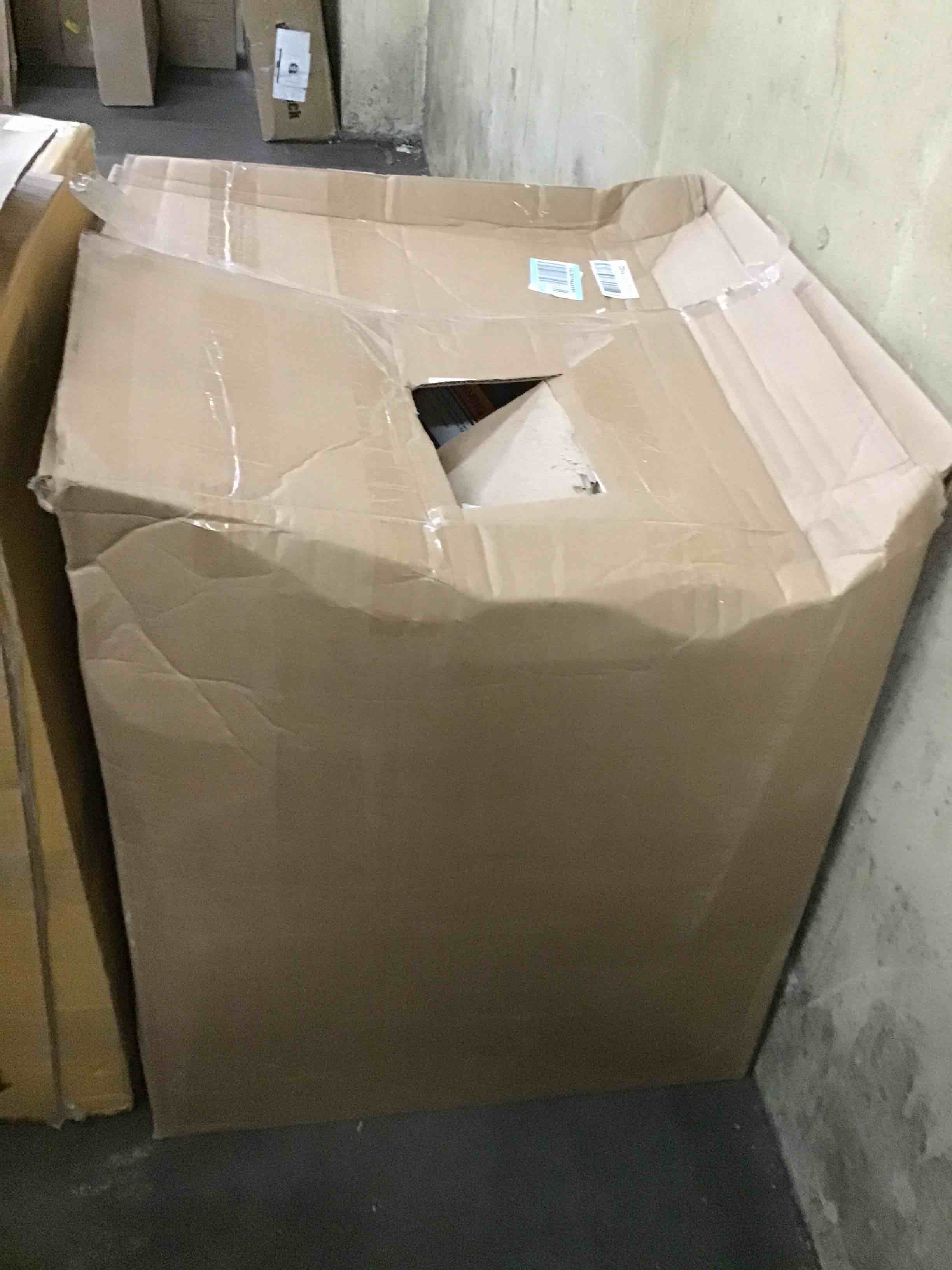 https://s3.amazonaws.com/lotting-images-prod/bidfta/RED5643502_1704205892535.jpeg
