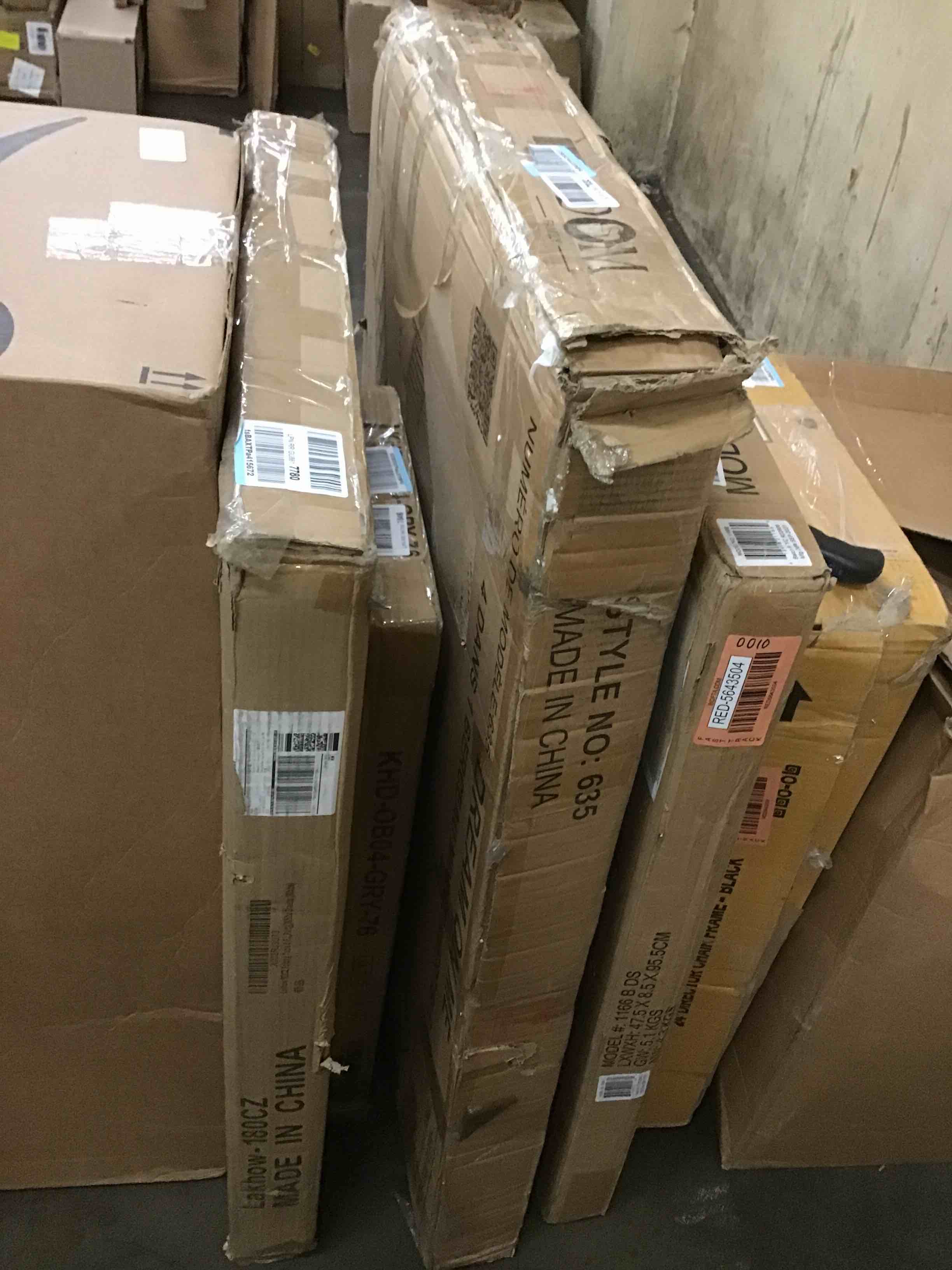 https://s3.amazonaws.com/lotting-images-prod/bidfta/RED5643505_1704206440349.jpeg